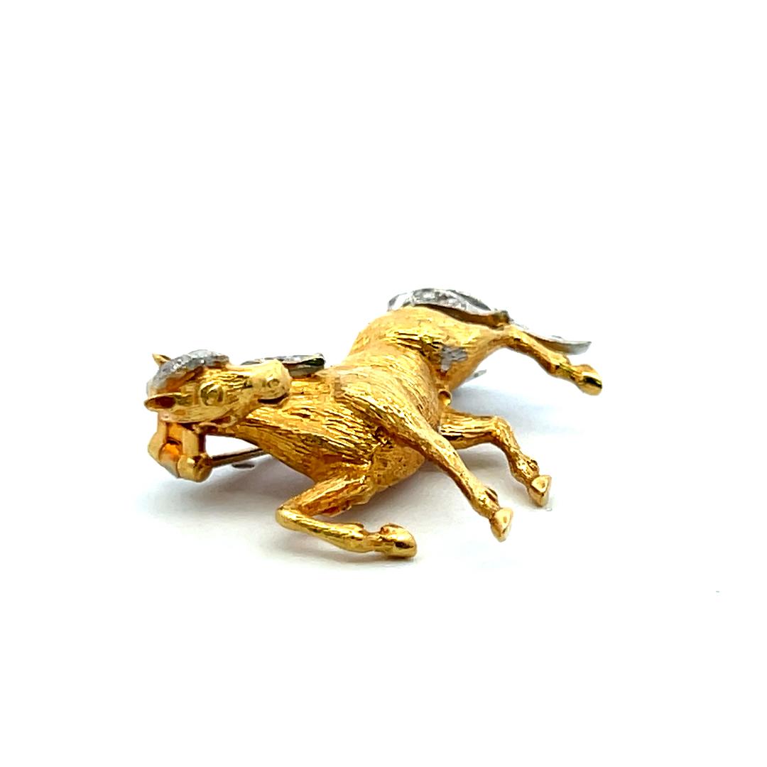 Vintage 18K Two Tone Gold Horse Pin Brooch with 0.09 Carat Round I-SI Diamonds