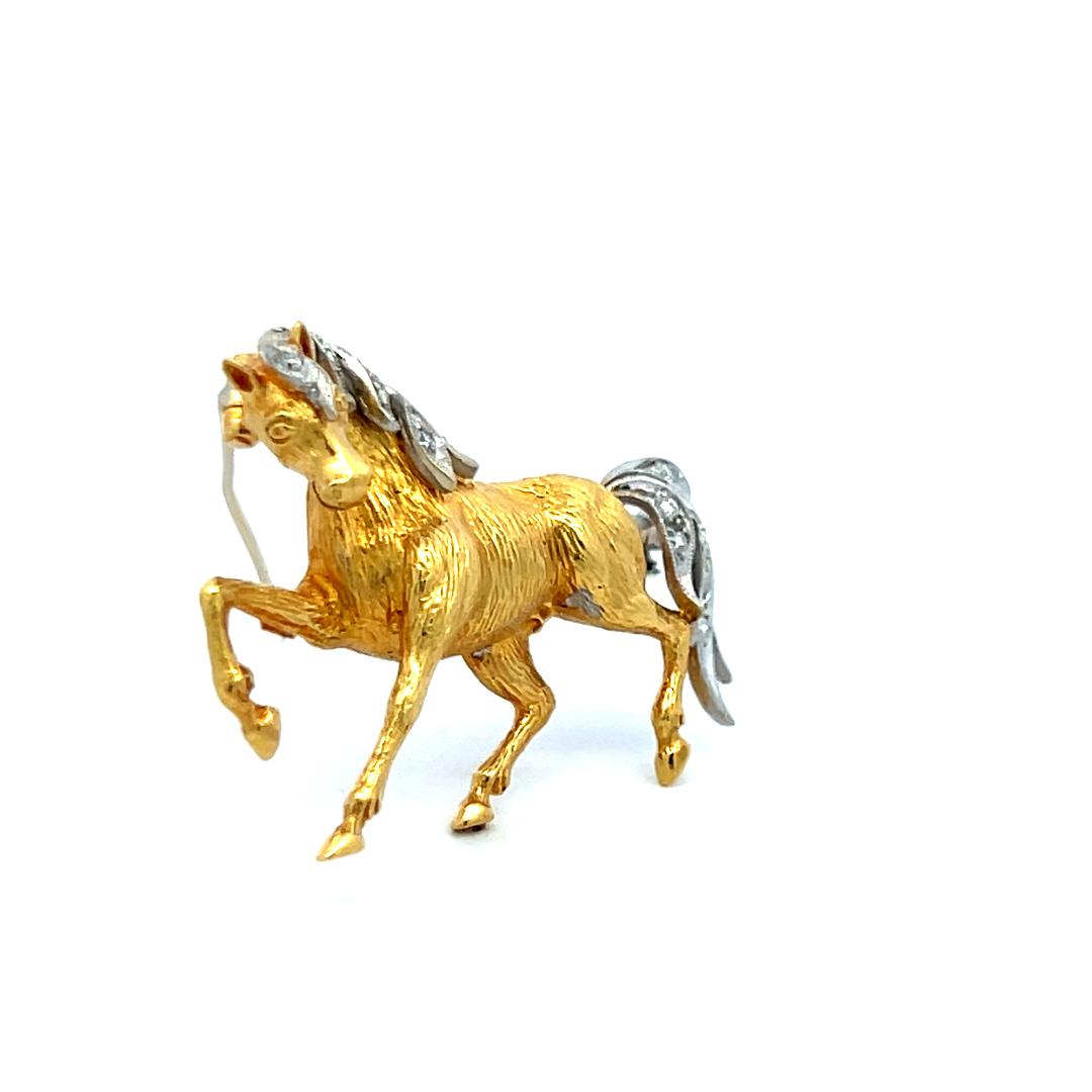 Vintage 18K Two Tone Gold Horse Pin Brooch with 0.09 Carat Round I-SI Diamonds
