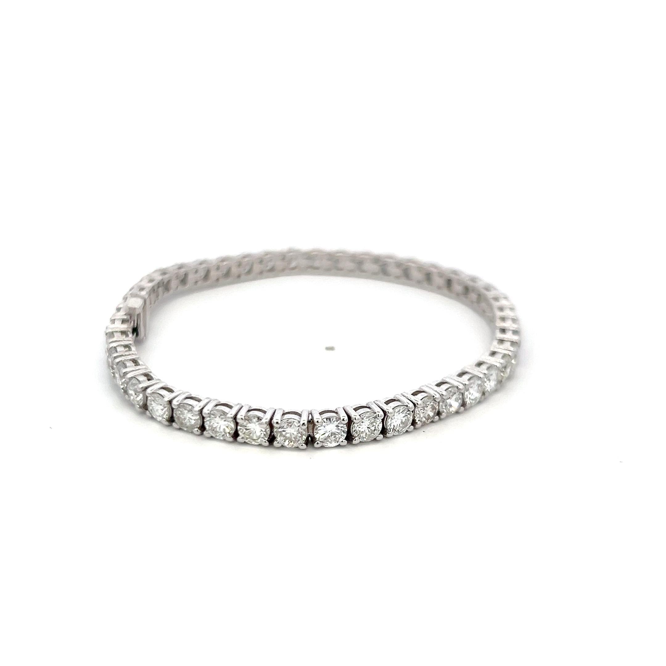 New 14K White Gold Tennis Bracelet with 9.53 Carat Round H VS Diamonds