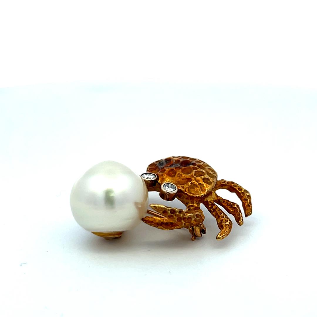 Pearl and 0.20ct Diamond 18K Yellow Gold Vintage Crab Pin Brooch