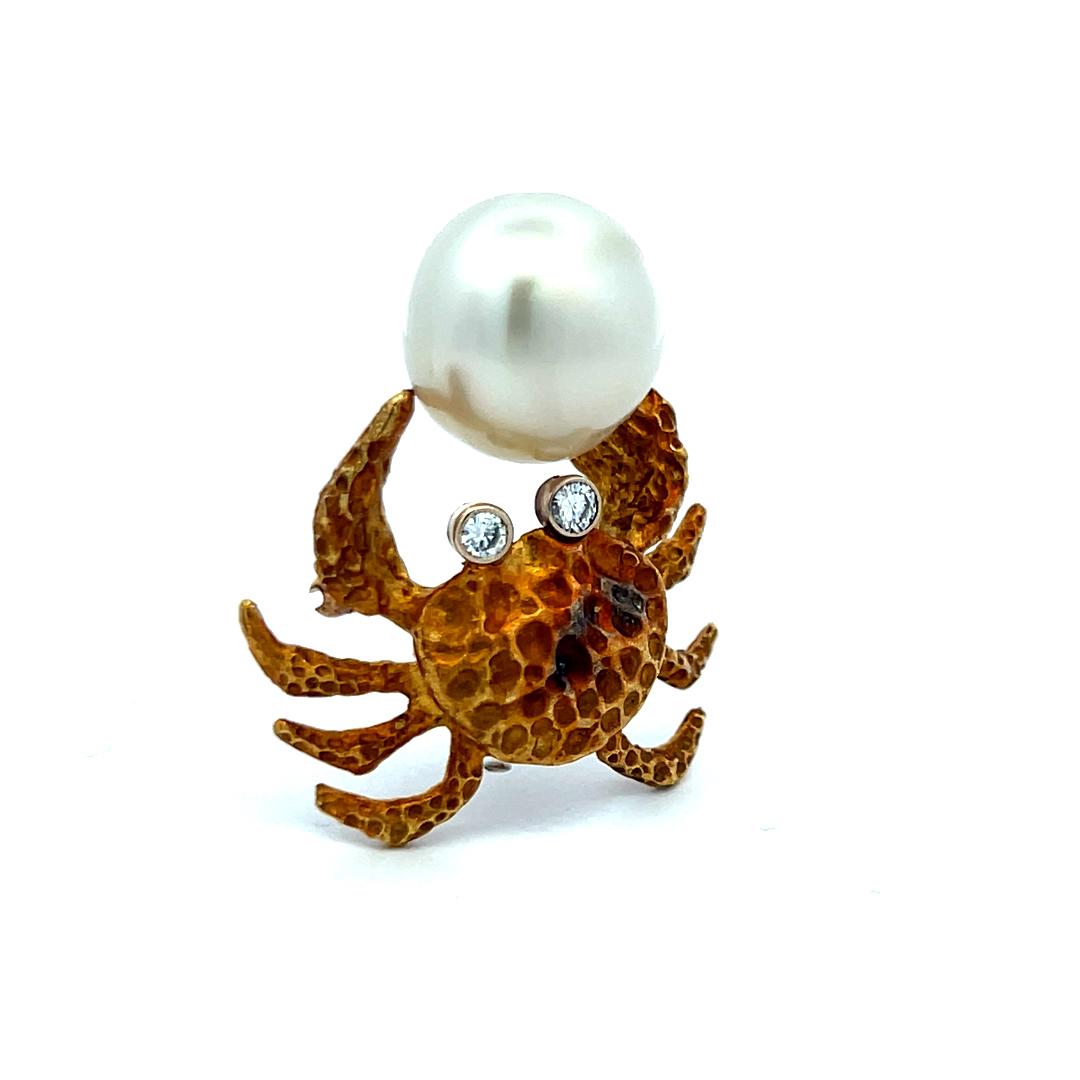 Pearl and 0.20ct Diamond 18K Yellow Gold Vintage Crab Pin Brooch
