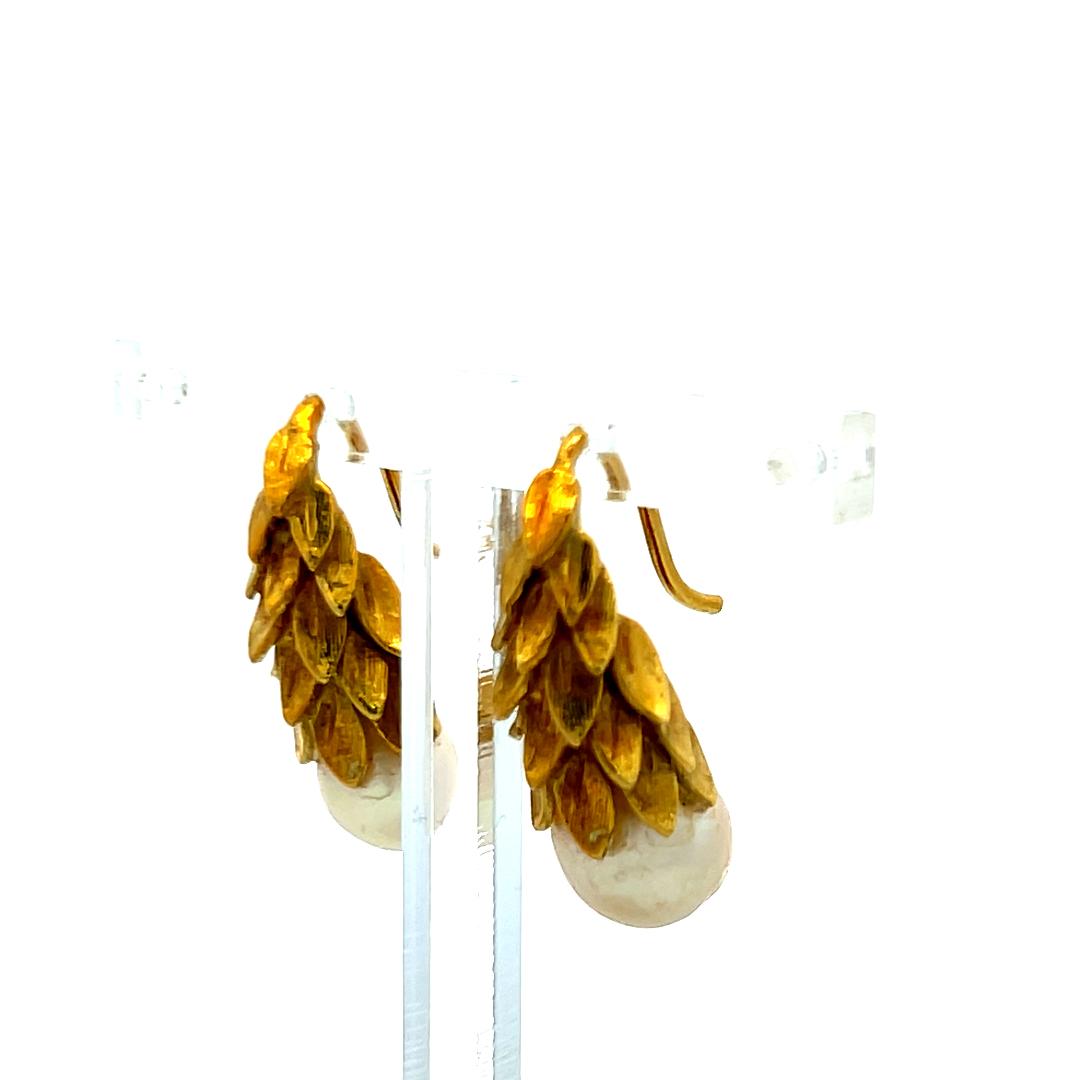 7.8–8.6mm Pearl Dangling Earrings in 14K Yellow Gold Vintage Design