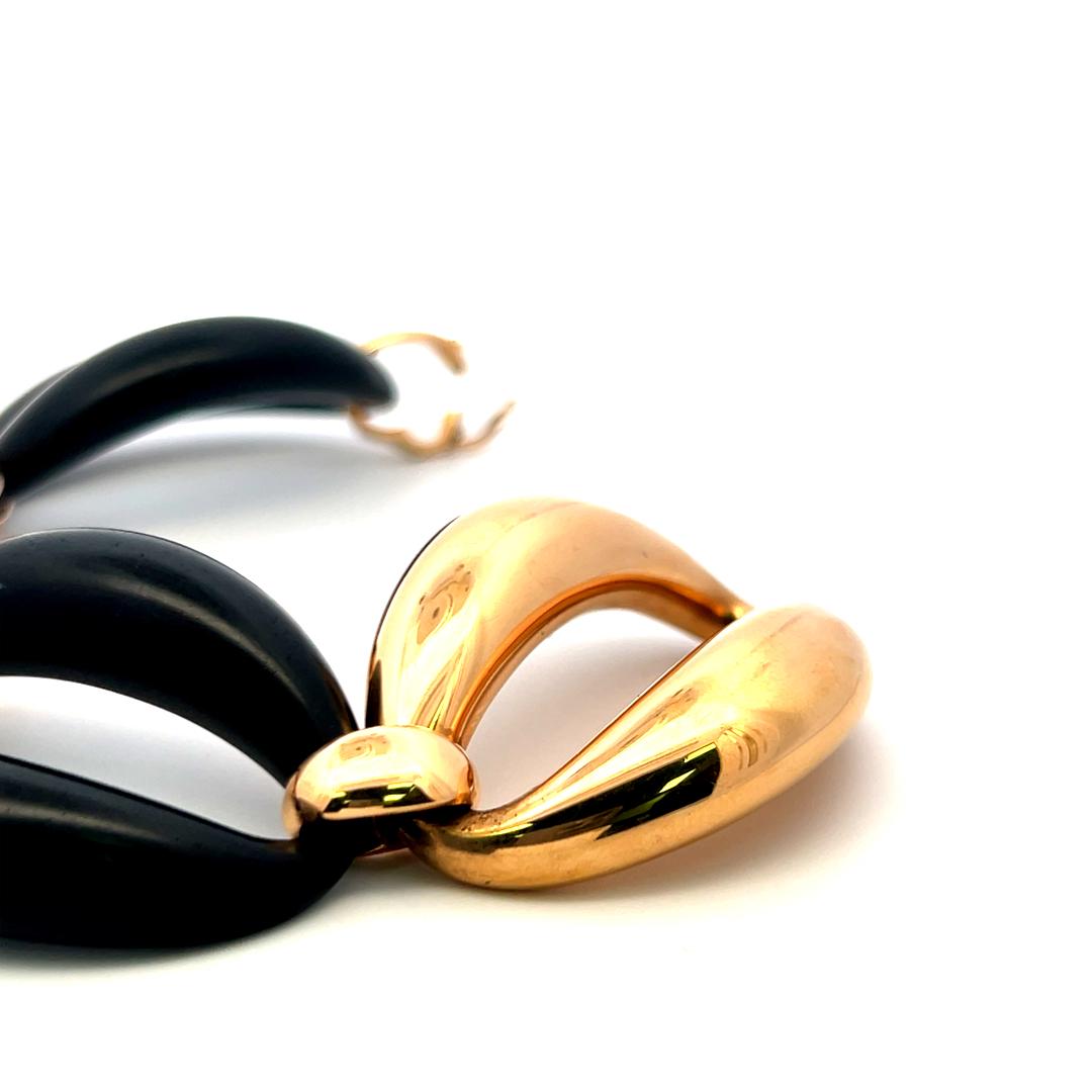 18K Yellow Gold and Black Onyx Vintage Link Bracelet – Bold Sculptural Design
