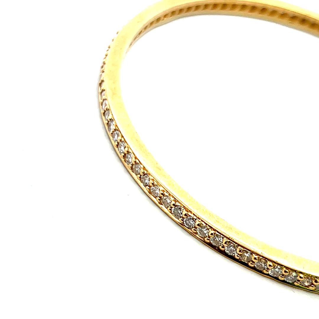 18K Yellow Gold Bangle Bracelet with 2.5 Carat Round H-SI Diamonds Size 7.5