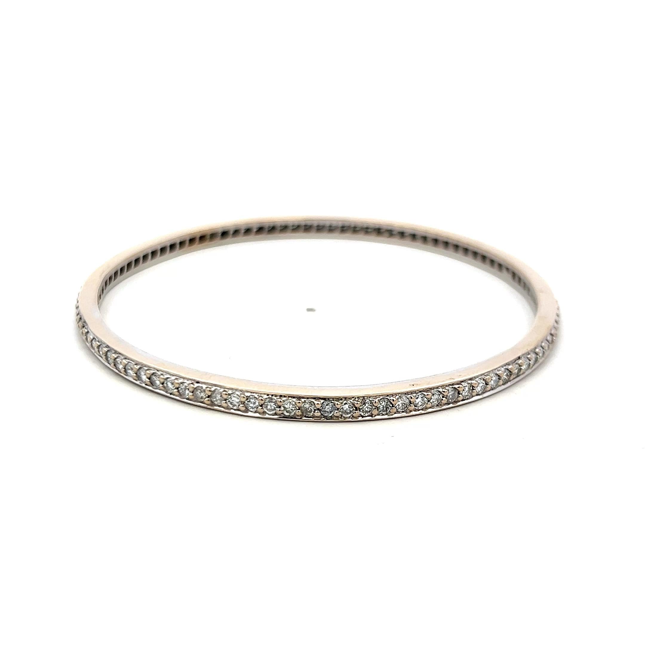 Vintage 18K WG Bangle Bracelet with 2.5 Carat Round H-SI Diamonds Size 7.5