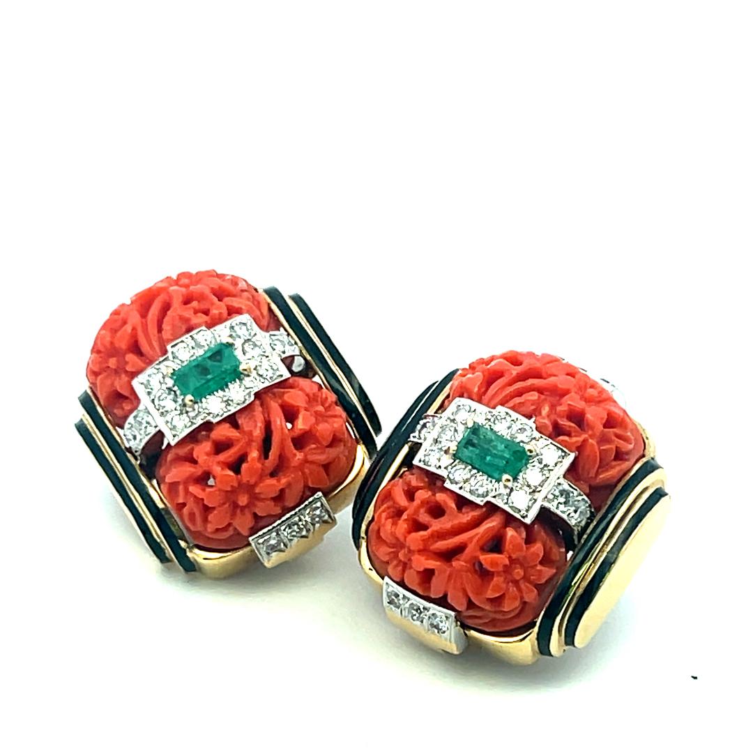 David Webb 18K YG Clip On Earrings with 0.72 Ct Round Diamonds 0.5 Ct Emerald