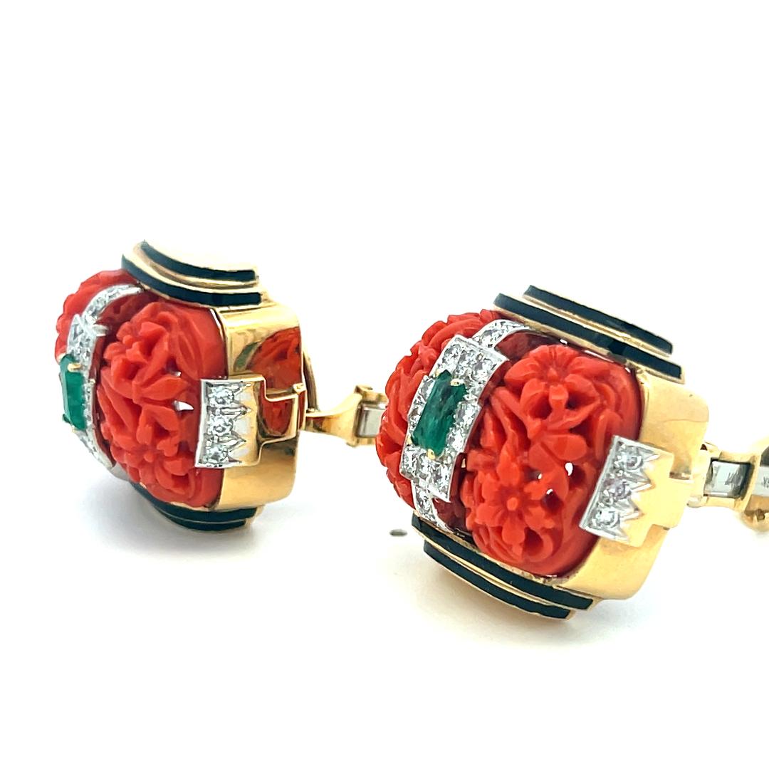 David Webb 18K YG Clip On Earrings with 0.72 Ct Round Diamonds 0.5 Ct Emerald