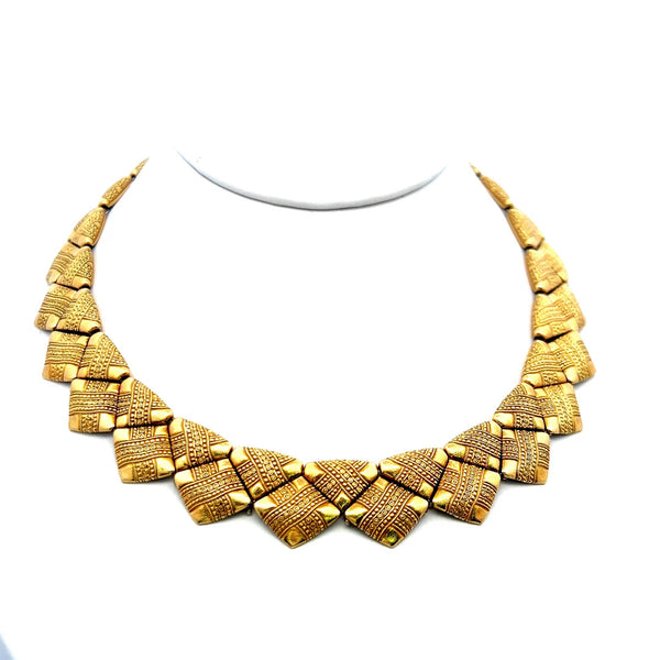 18K Yellow Gold Collar Necklace 0.10ct G VS Diamond Textured Link Design