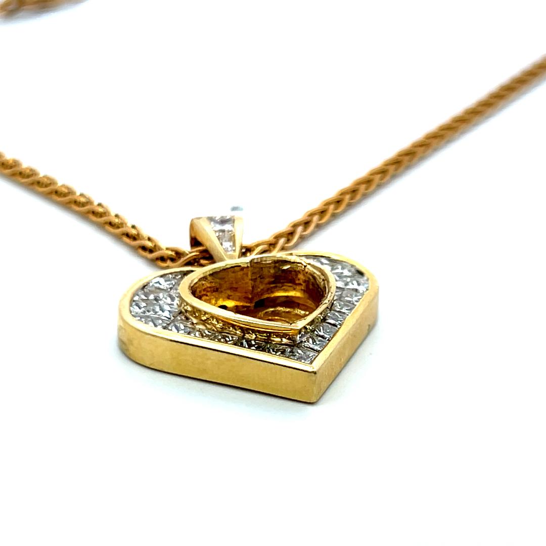 18K Yellow Gold Pendant Necklace with 1.5 Carat Princess Cut F VS Diamonds
