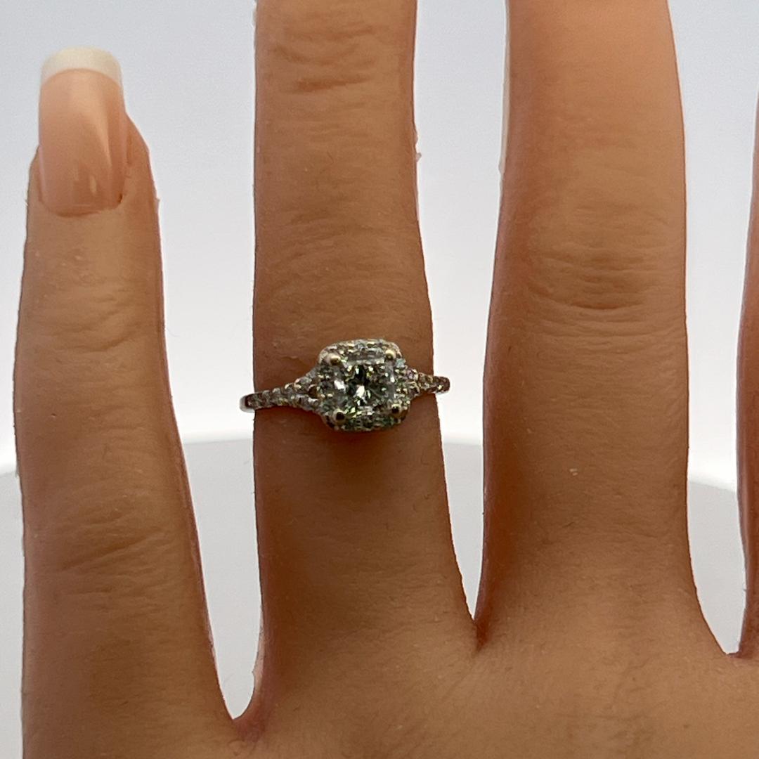 18K White Gold Engagement Ring with 0.77ct Lab-Grown & 0.14ct Natural Diamonds