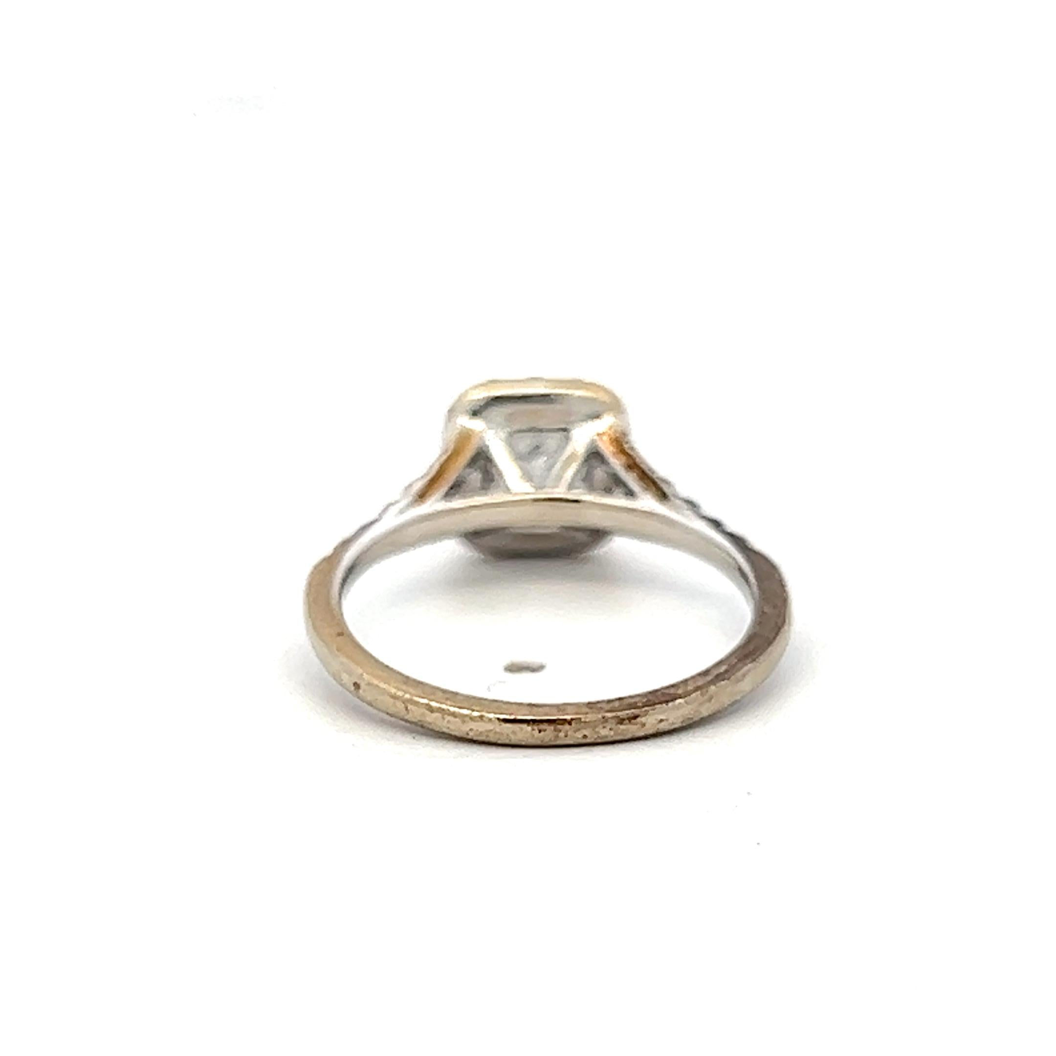 18K White Gold Engagement Ring with 0.77ct Lab-Grown & 0.14ct Natural Diamonds