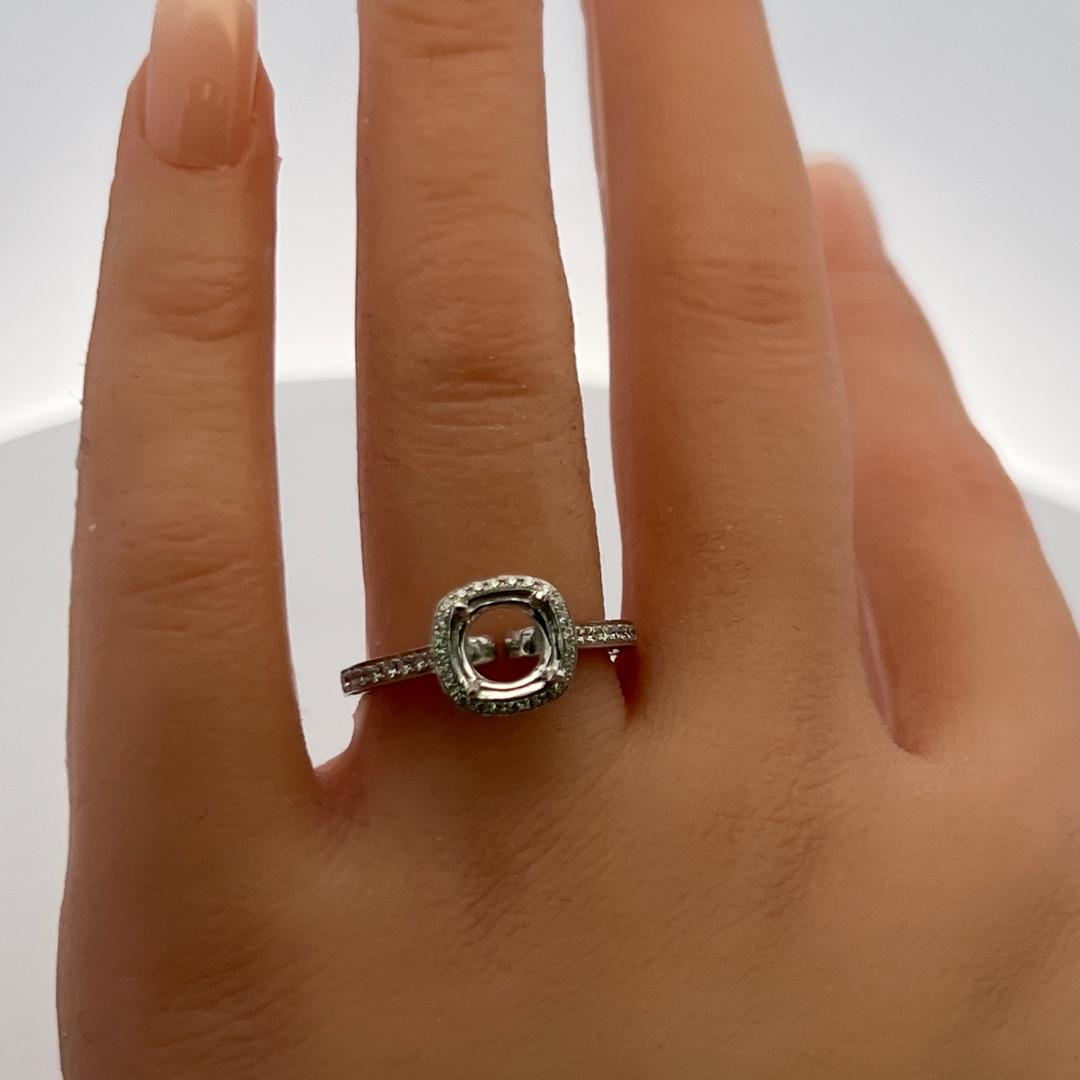 18K White Gold Semi Mount Ring with 0.2 Carat Round Diamonds Fits 5.94mm