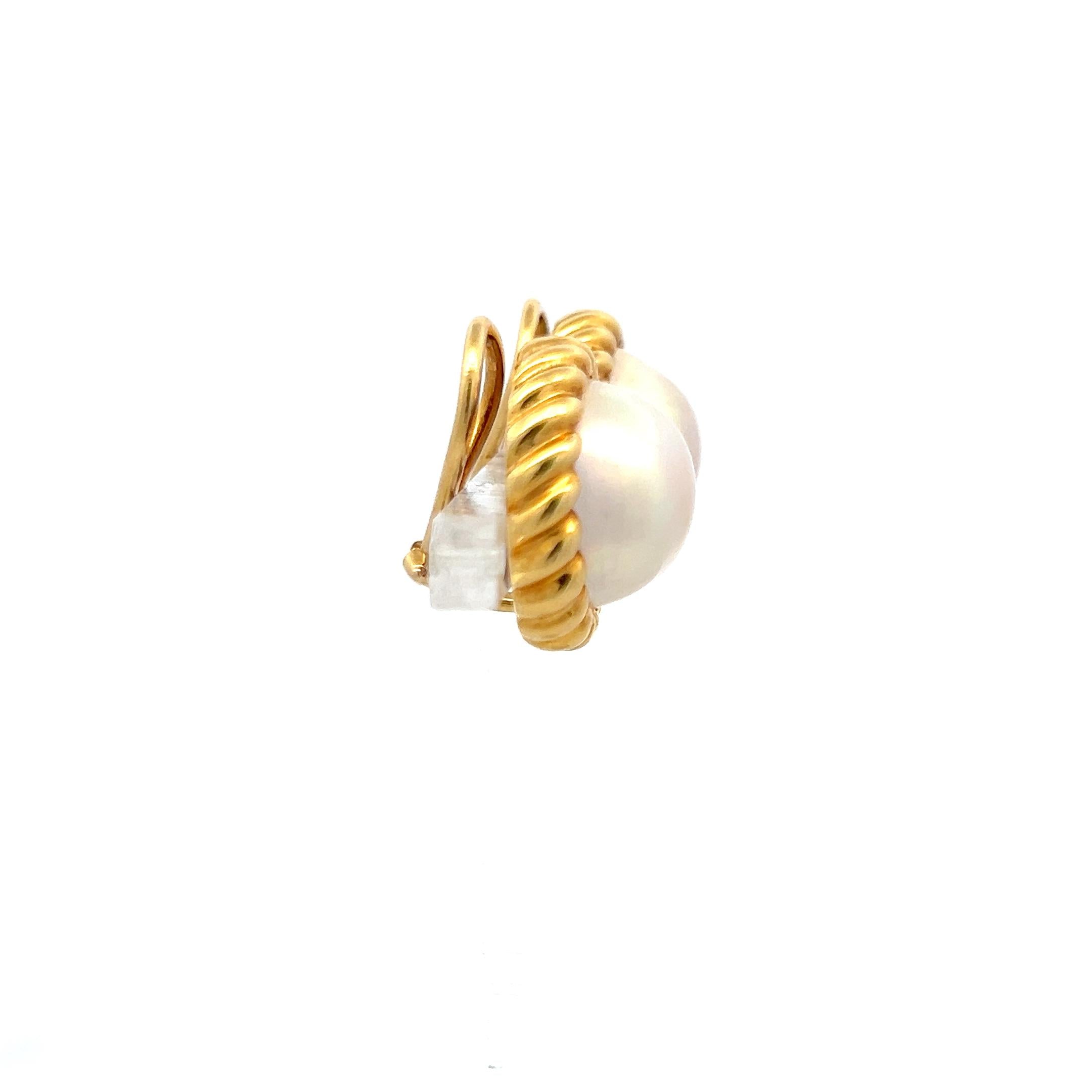 Tiffany & Co Vintage 18 Karat Yellow Gold Clip On Earrings with 12.7 MM Pearl