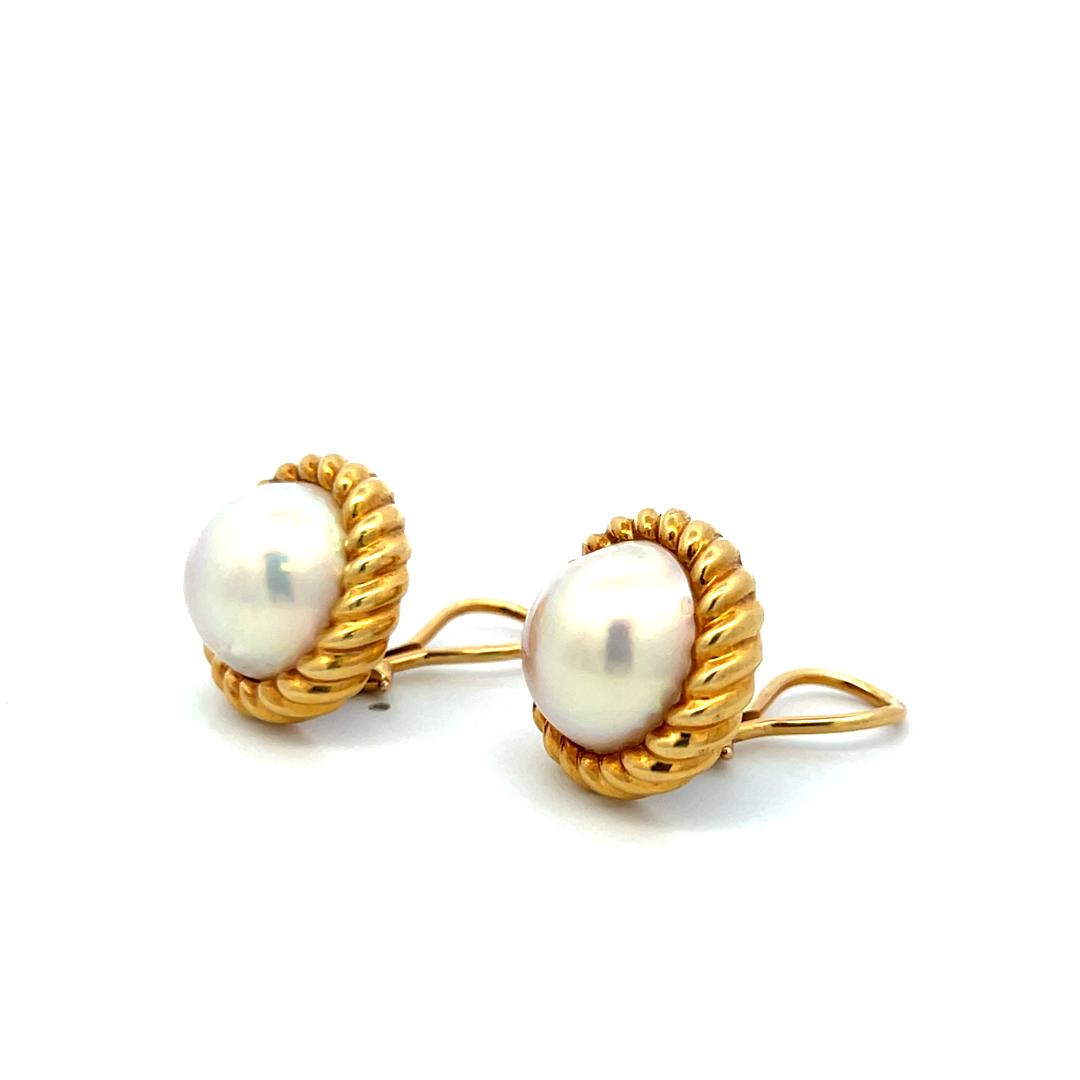 Tiffany & Co Vintage 18 Karat Yellow Gold Clip On Earrings with 12.7 MM Pearl