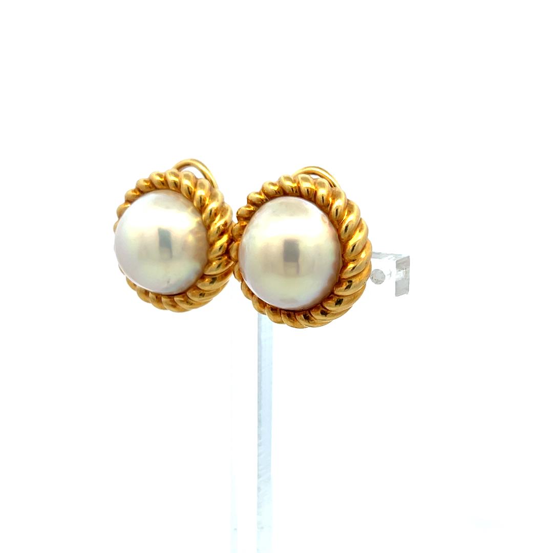 Tiffany & Co Vintage 18 Karat Yellow Gold Clip On Earrings with 12.7 MM Pearl
