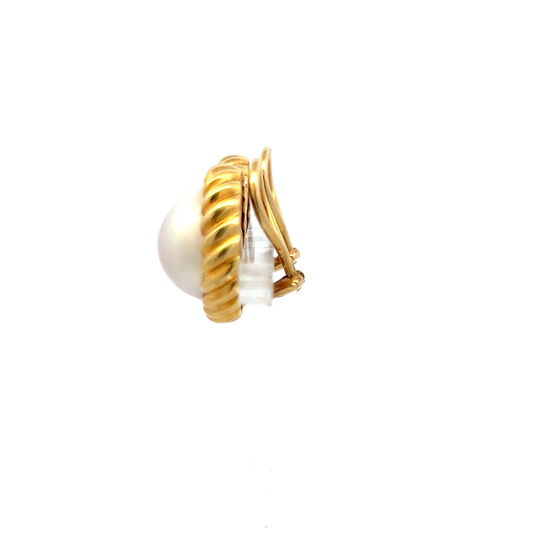 Tiffany & Co Vintage 18 Karat Yellow Gold Clip On Earrings with 12.7 MM Pearl