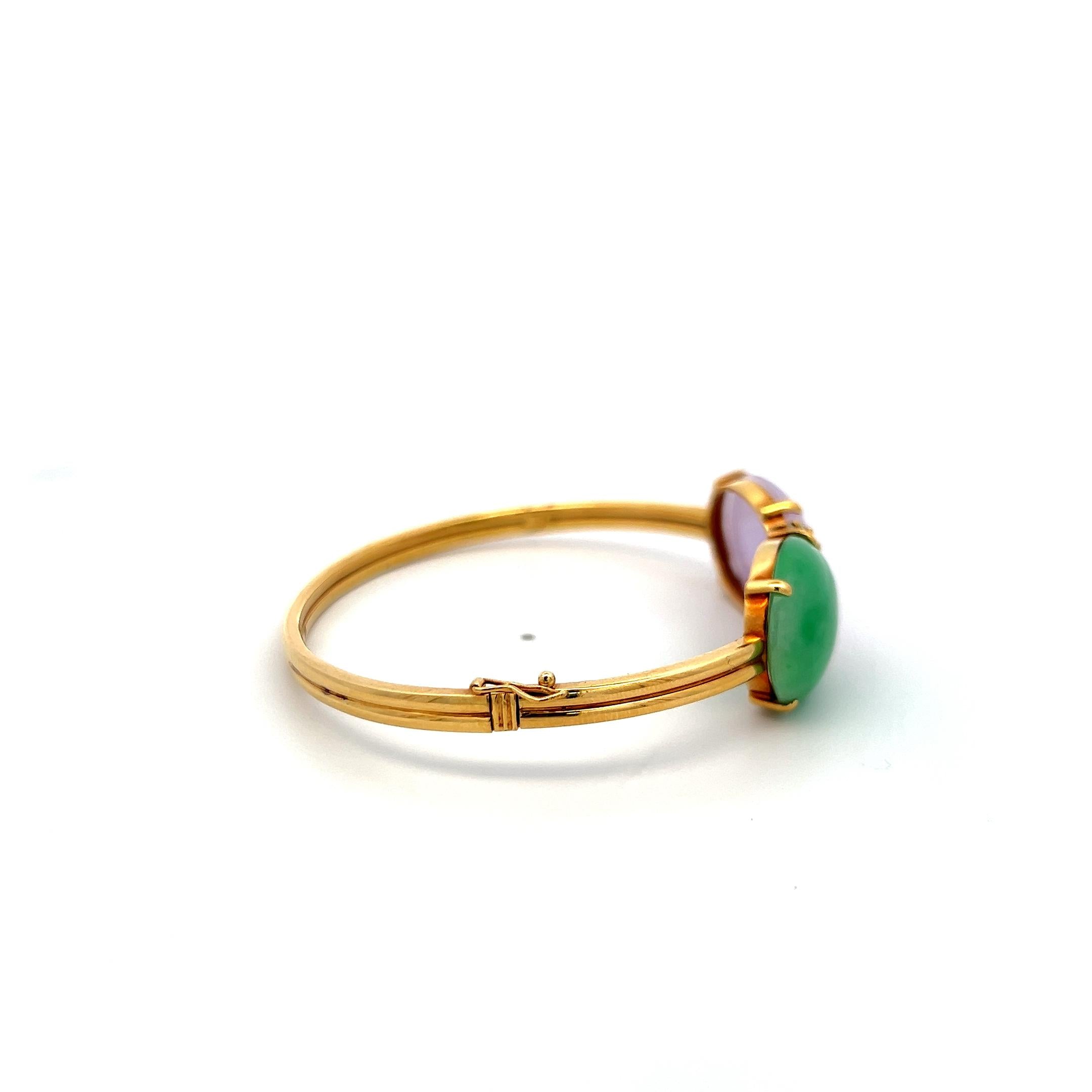 15–18mm Oval Jade Bangle Bracelet 0.26ct J SI Diamonds in 18K Yellow Gold