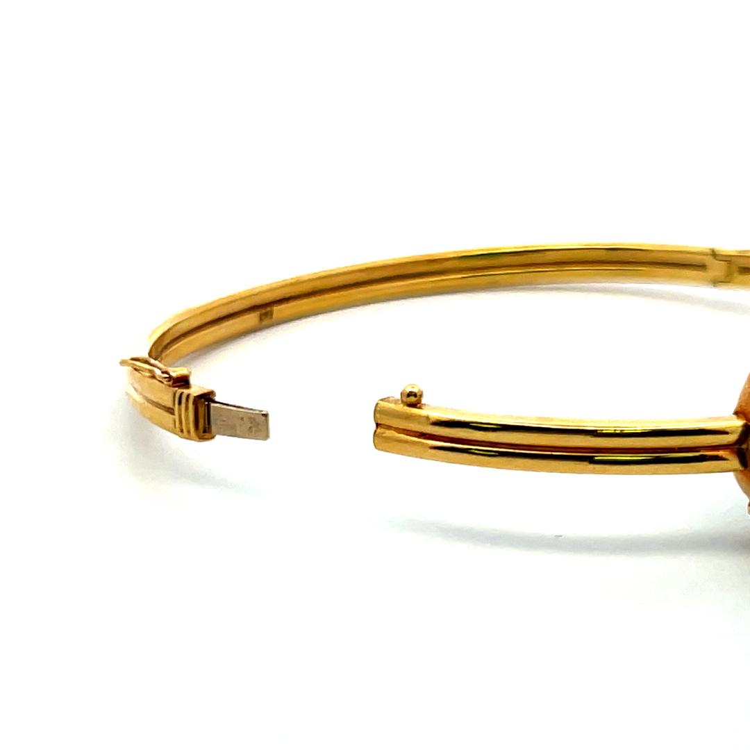 15–18mm Oval Jade Bangle Bracelet 0.26ct J SI Diamonds in 18K Yellow Gold