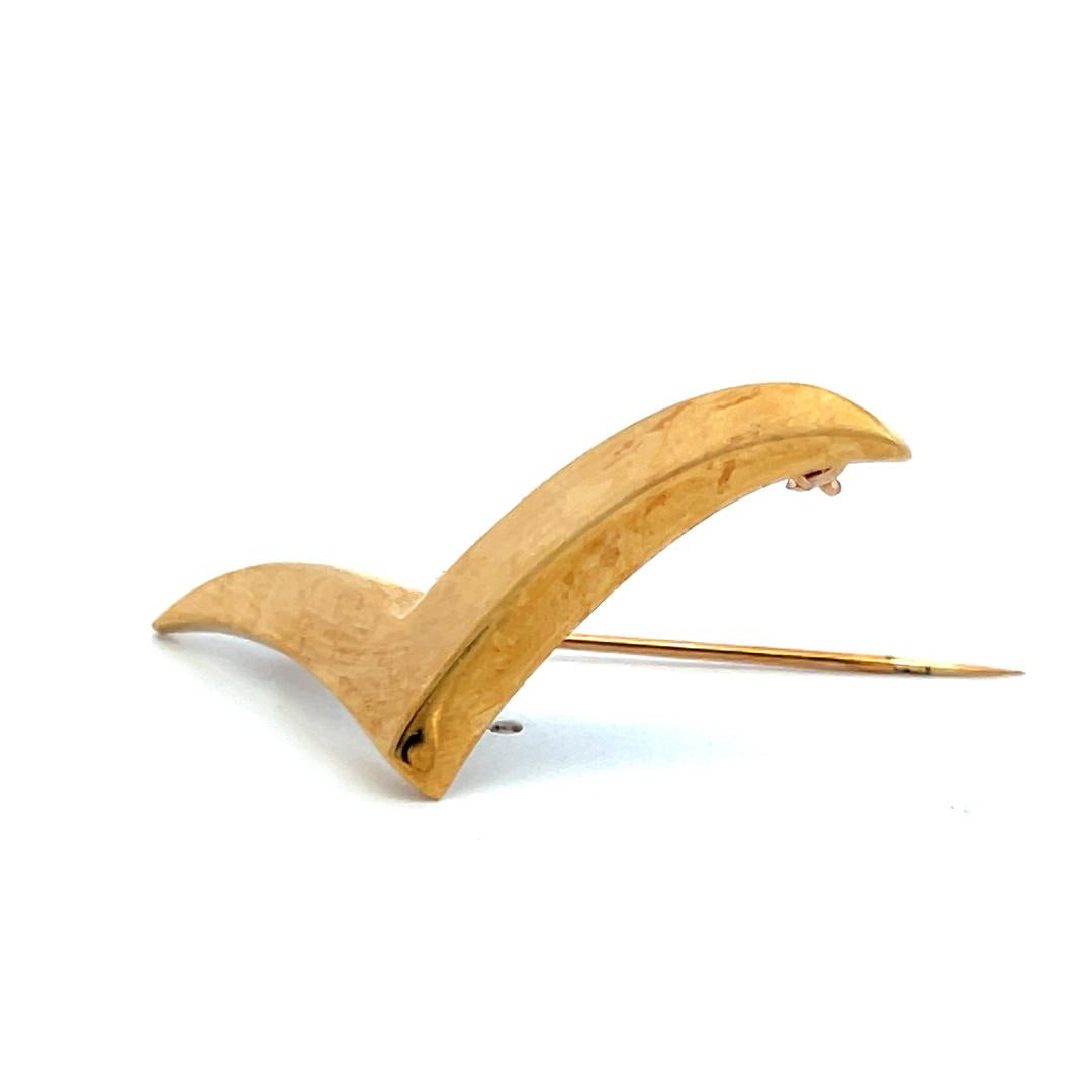 Tiffany & Co. Vintage 18K Yellow Gold Sculptural Pin Brooch