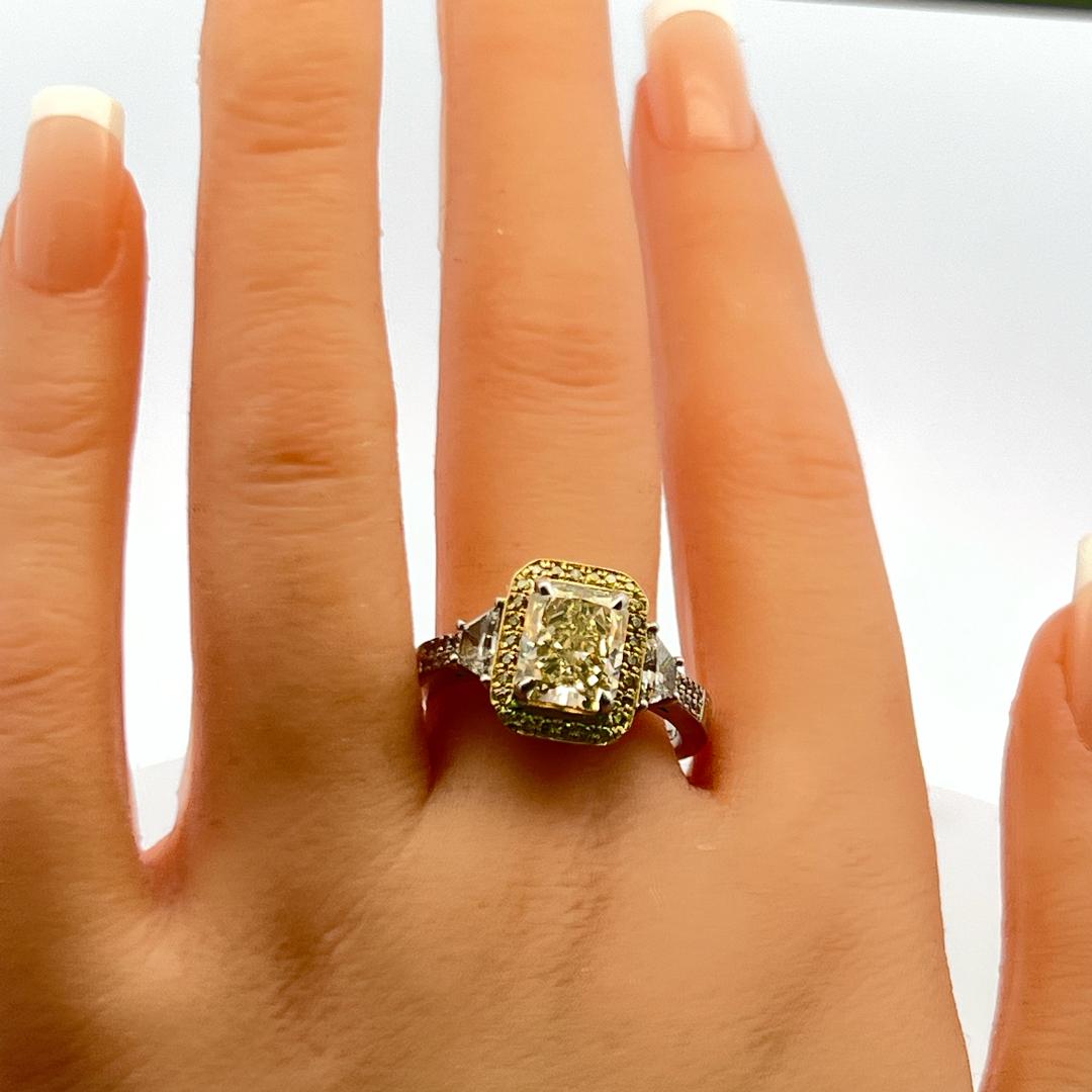 18K Two Tone Gold Ring with 3.24 Carat Radiant Cut GIA Diamond Size 10
