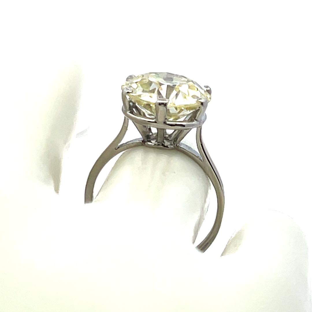 Cartier 5.86 Carat Old European Cut W VS2 Diamond Platinum Engagement Ring
