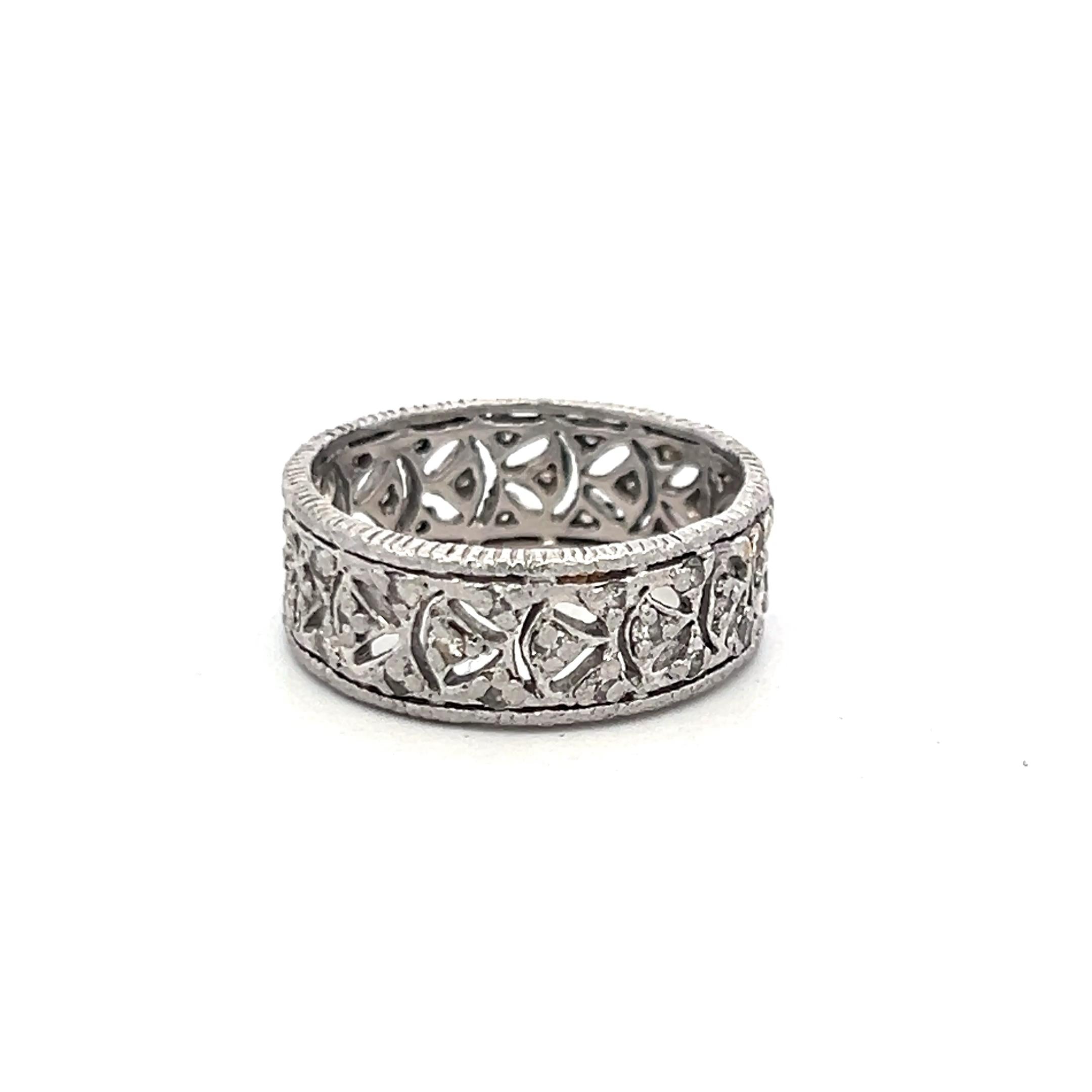 Vintage Platinum Diamond Band Ring with H SI Round Brilliant Accents Size 6