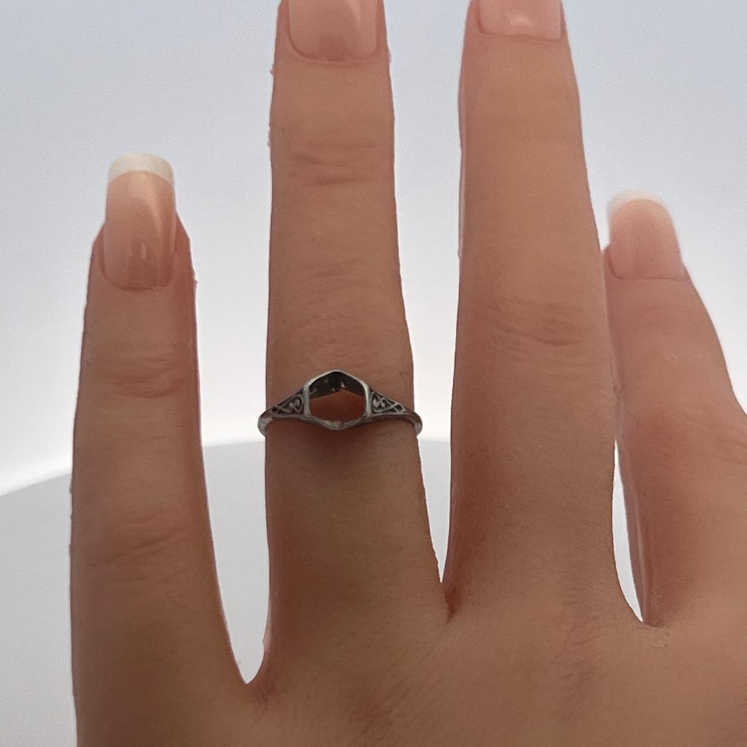 Vintage Platinum Semi Mount Ring, 5.7x5.3mm Center, Size 5.25