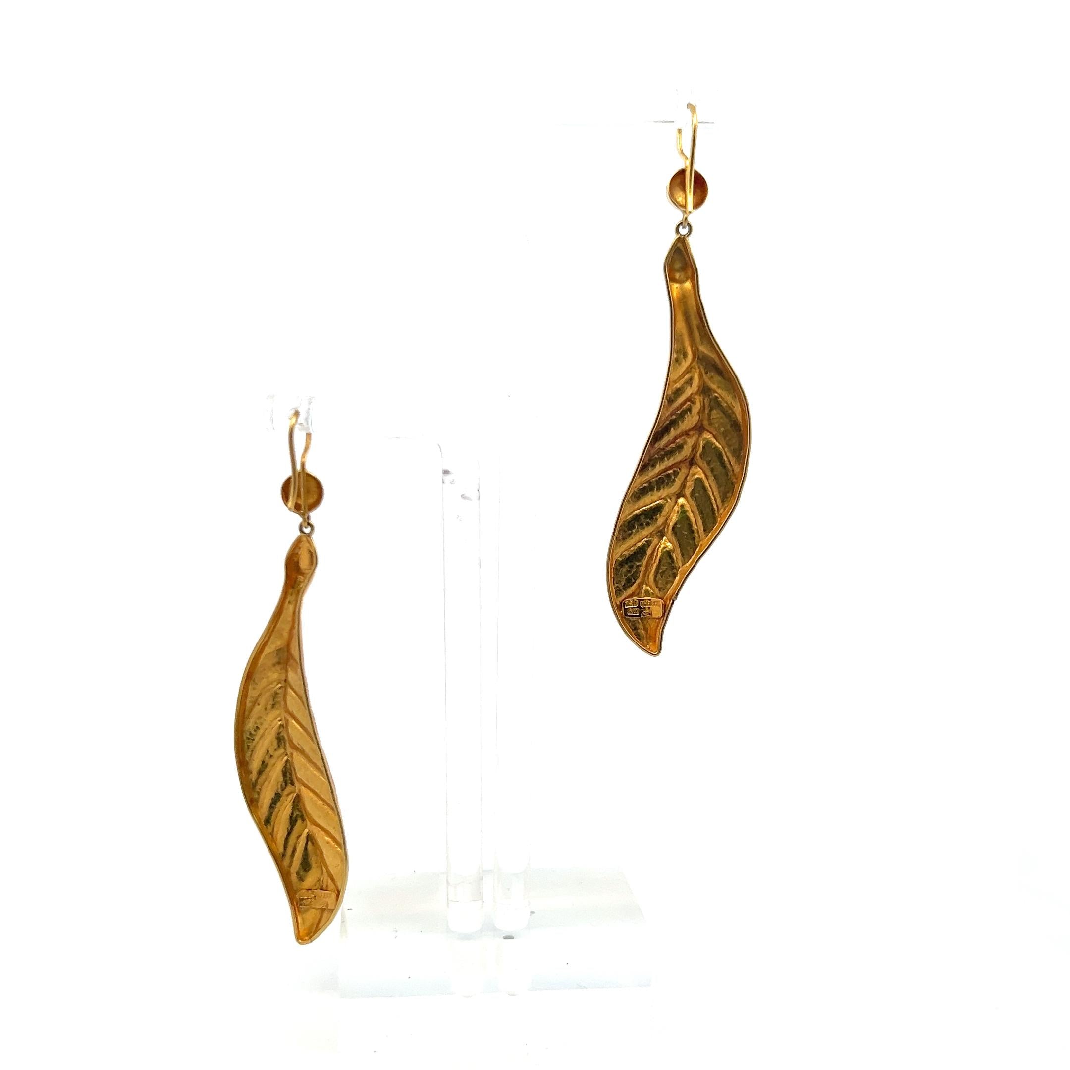 Ialaoonis Vintage 18 Karat Yellow Gold Dangling Leaf Earrings 7.89 Grams