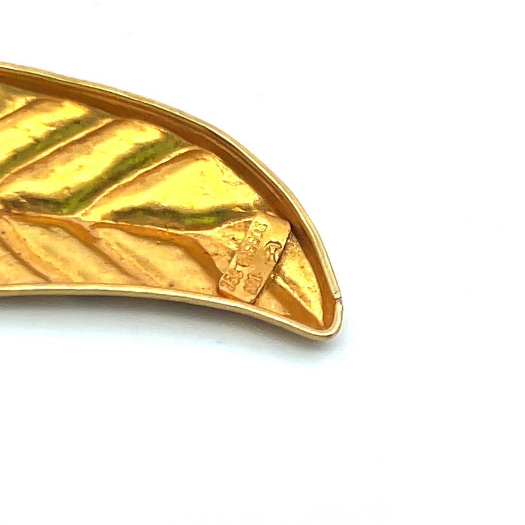 Ialaoonis Vintage 18 Karat Yellow Gold Dangling Leaf Earrings 7.89 Grams