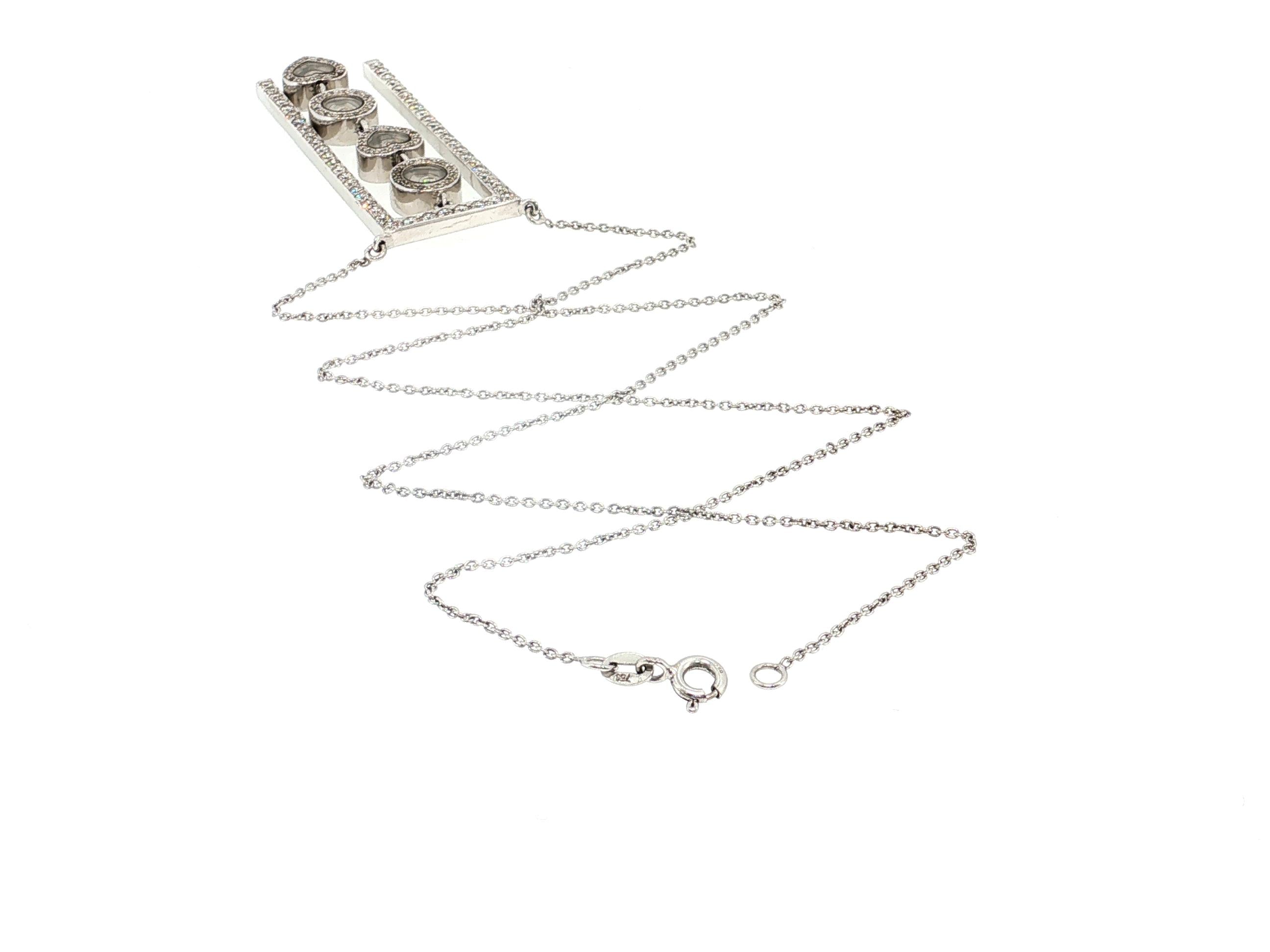 Vintage 18K White Gold Pendant Necklace with 1.4 Carat Round H-VS Damonds