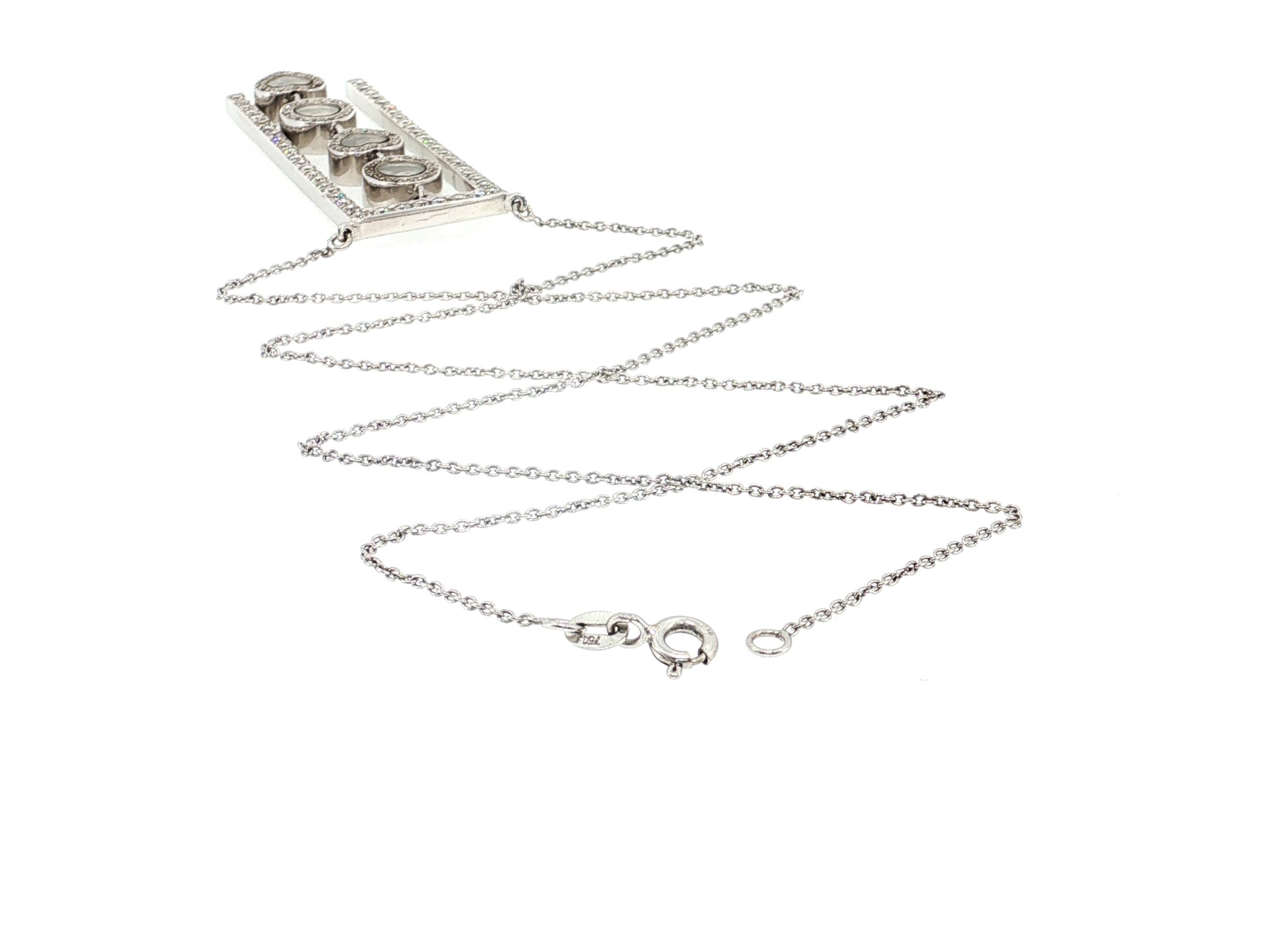 Vintage 18K White Gold Pendant Necklace with 1.4 Carat Round H-VS Damonds