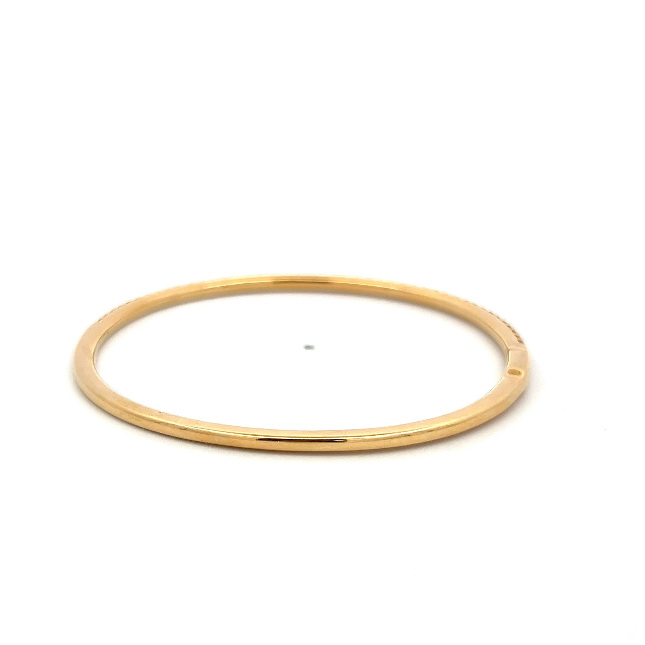 Tiffany & Co 18K Yellow Gold Bangle Bracelet With 1.35 Carat Round F VS Diamonds