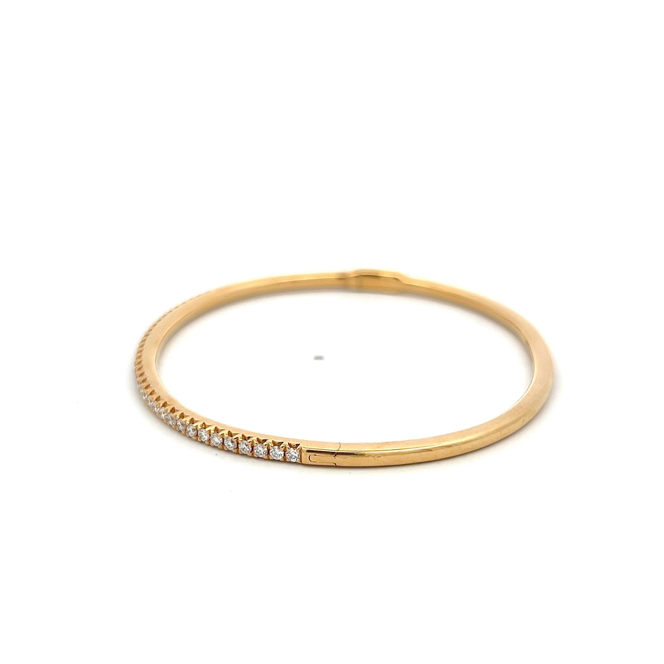 Tiffany & Co 18K Yellow Gold Bangle Bracelet With 1.35 Carat Round F VS Diamonds