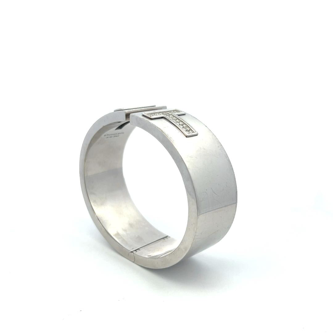Tiffany & Co 0.90 Carat Round Brilliant Diamond 18K White Gold Bangle Bracelet