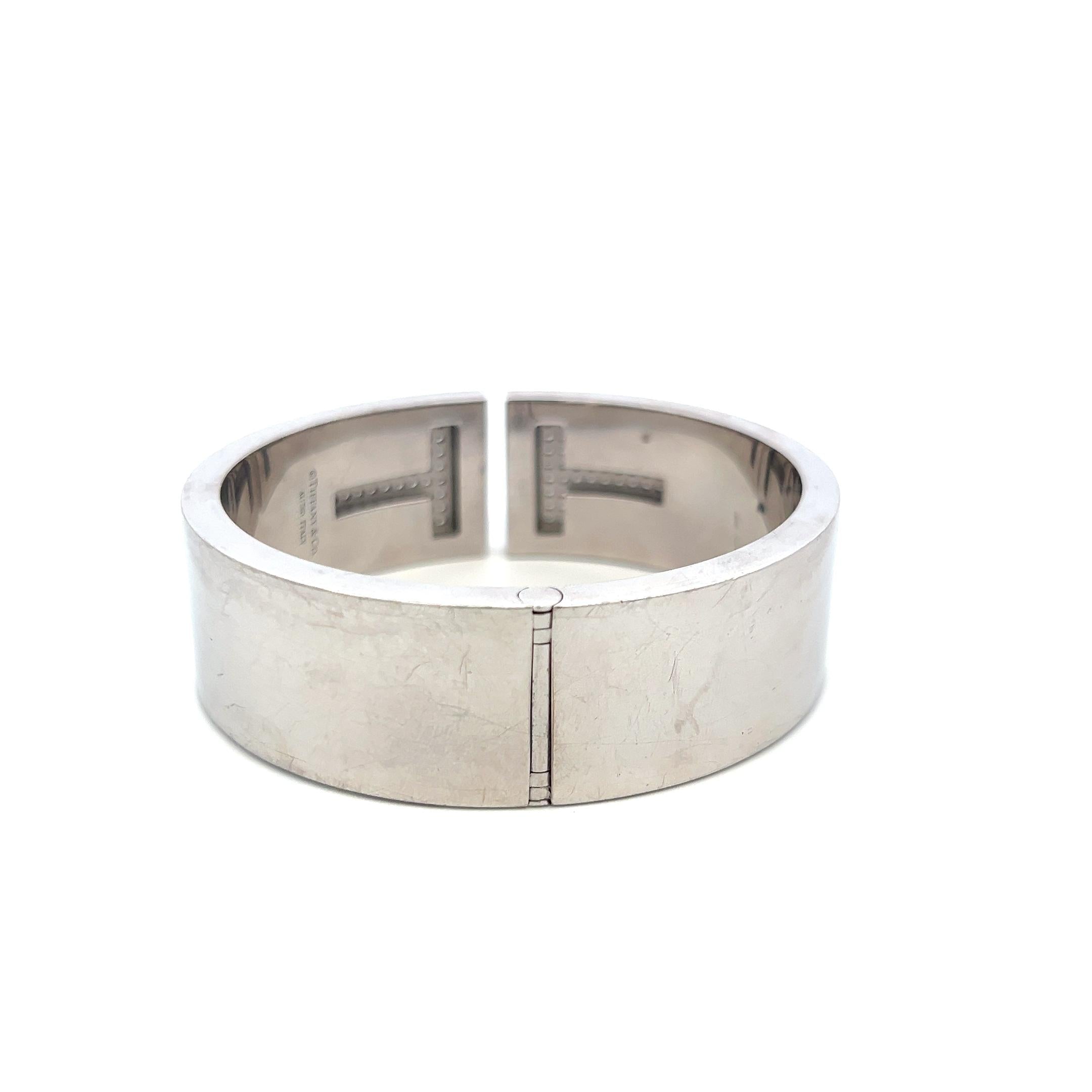 Tiffany & Co 0.90 Carat Round Brilliant Diamond 18K White Gold Bangle Bracelet