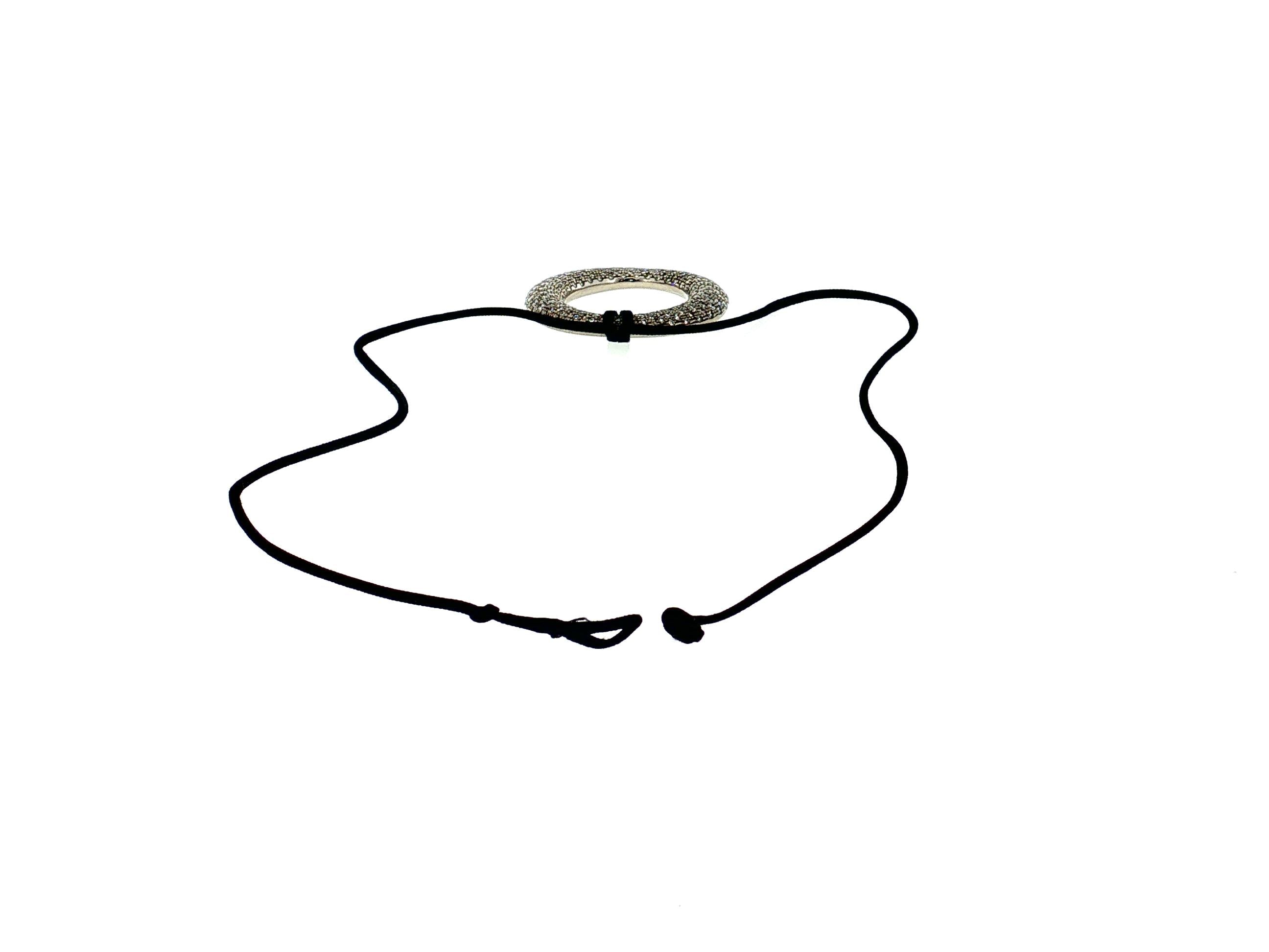 Tiffany & Co 18K White Gold Pendant Necklace with 2.6 Carats Round F VS Diamonds