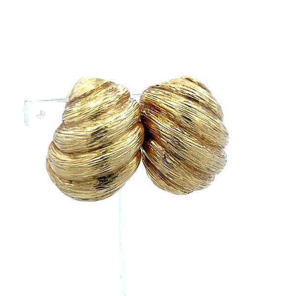 Van Cleef & Arpels Shrimp 18 Karat Yellow Gold Clip On Earrings