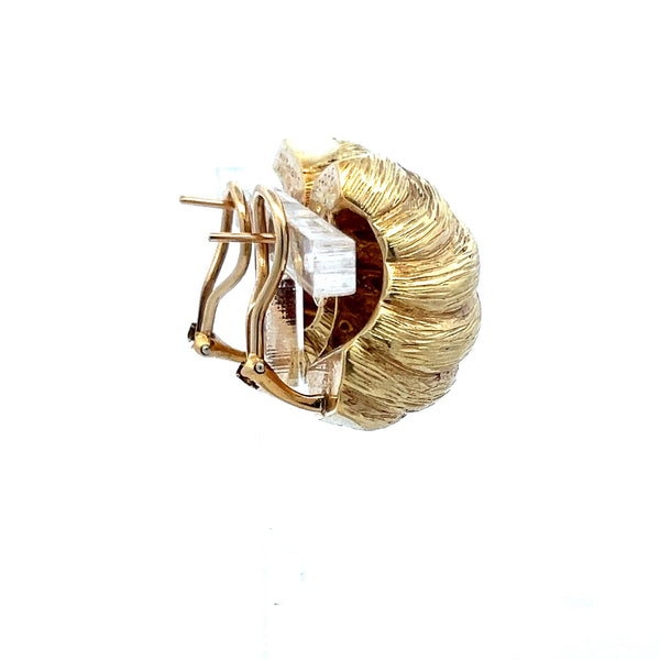 Van Cleef & Arpels Shrimp 18 Karat Yellow Gold Clip On Earrings