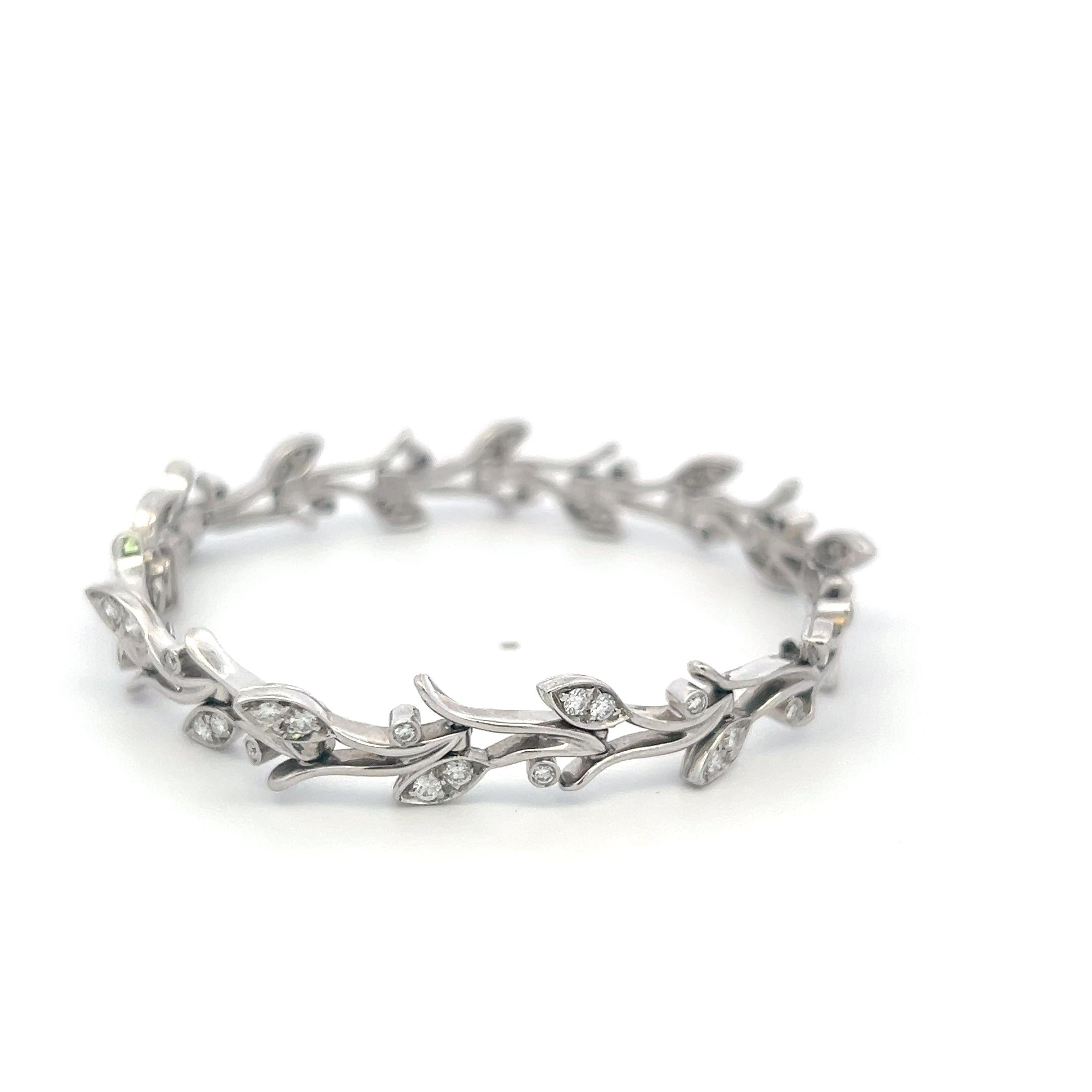 Tiffany & Co Platinum Link Bracelet with 1.35 Carat Round F VS Diamonds