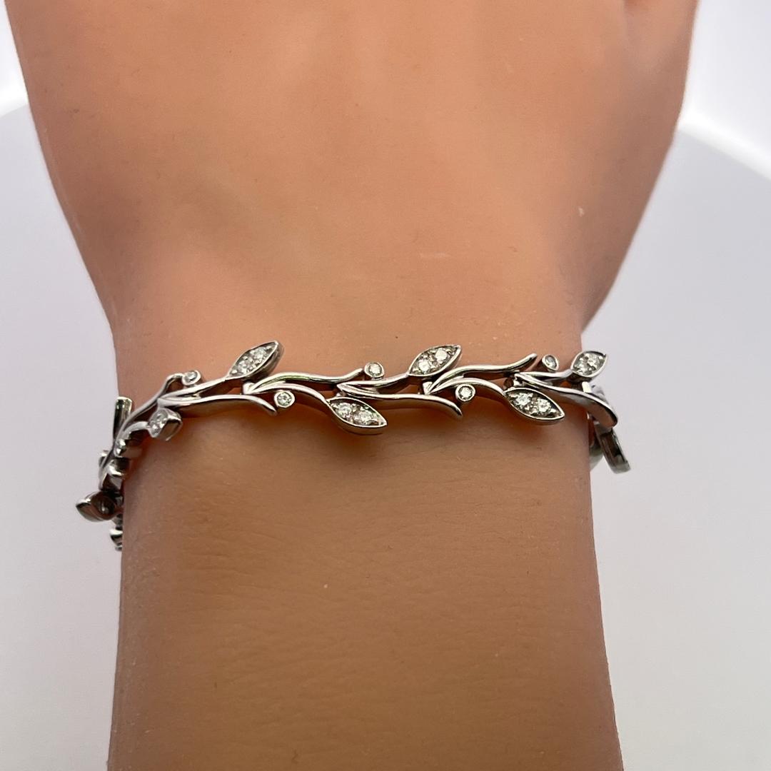 Tiffany & Co Platinum Link Bracelet with 1.35 Carat Round F VS Diamonds