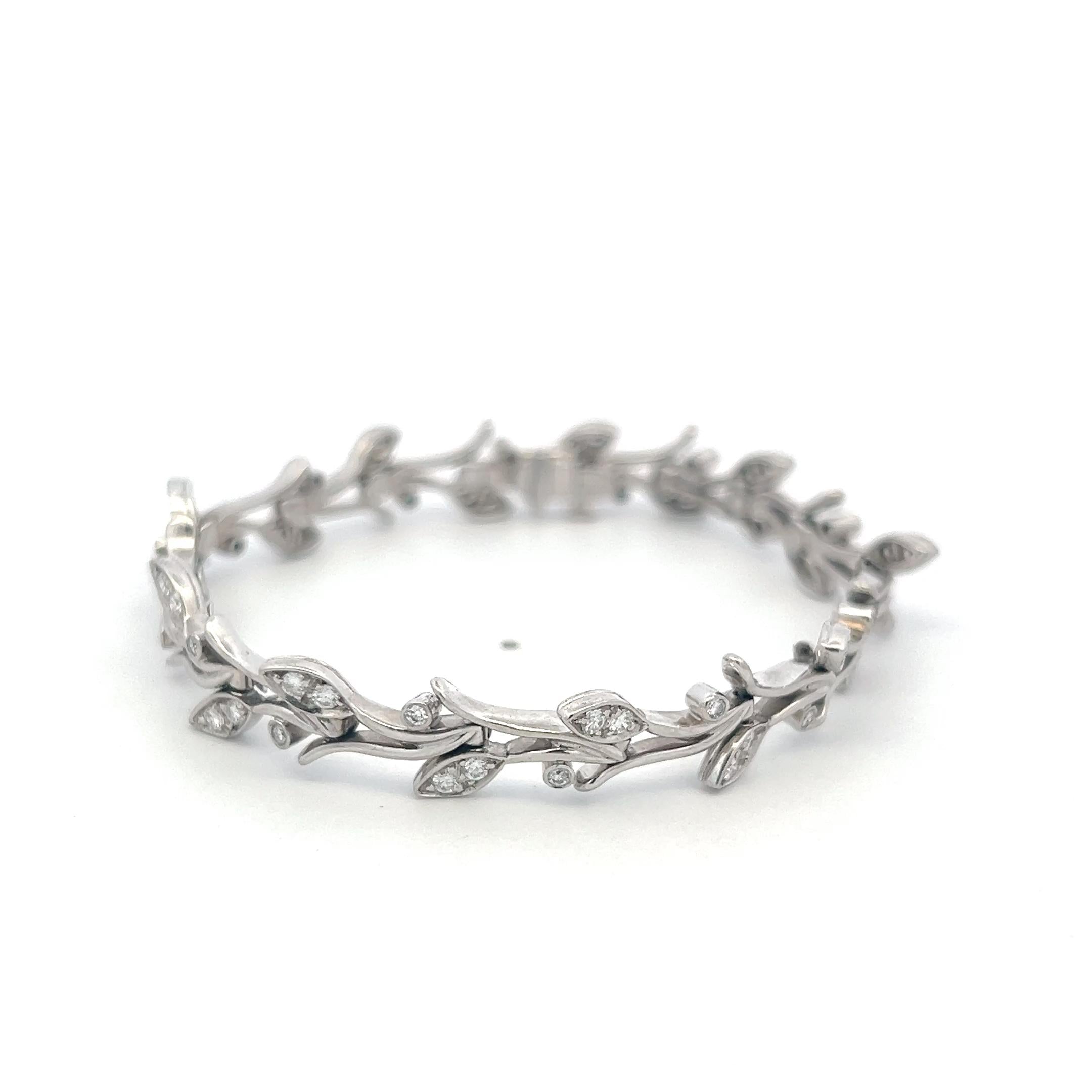 Tiffany & Co Platinum Link Bracelet with 1.35 Carat Round F VS Diamonds