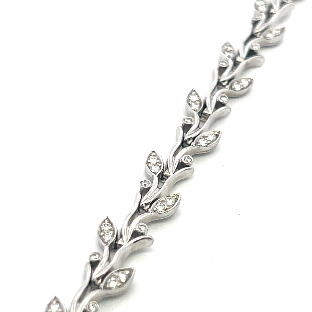 Tiffany & Co Platinum Link Bracelet with 1.35 Carat Round F VS Diamonds