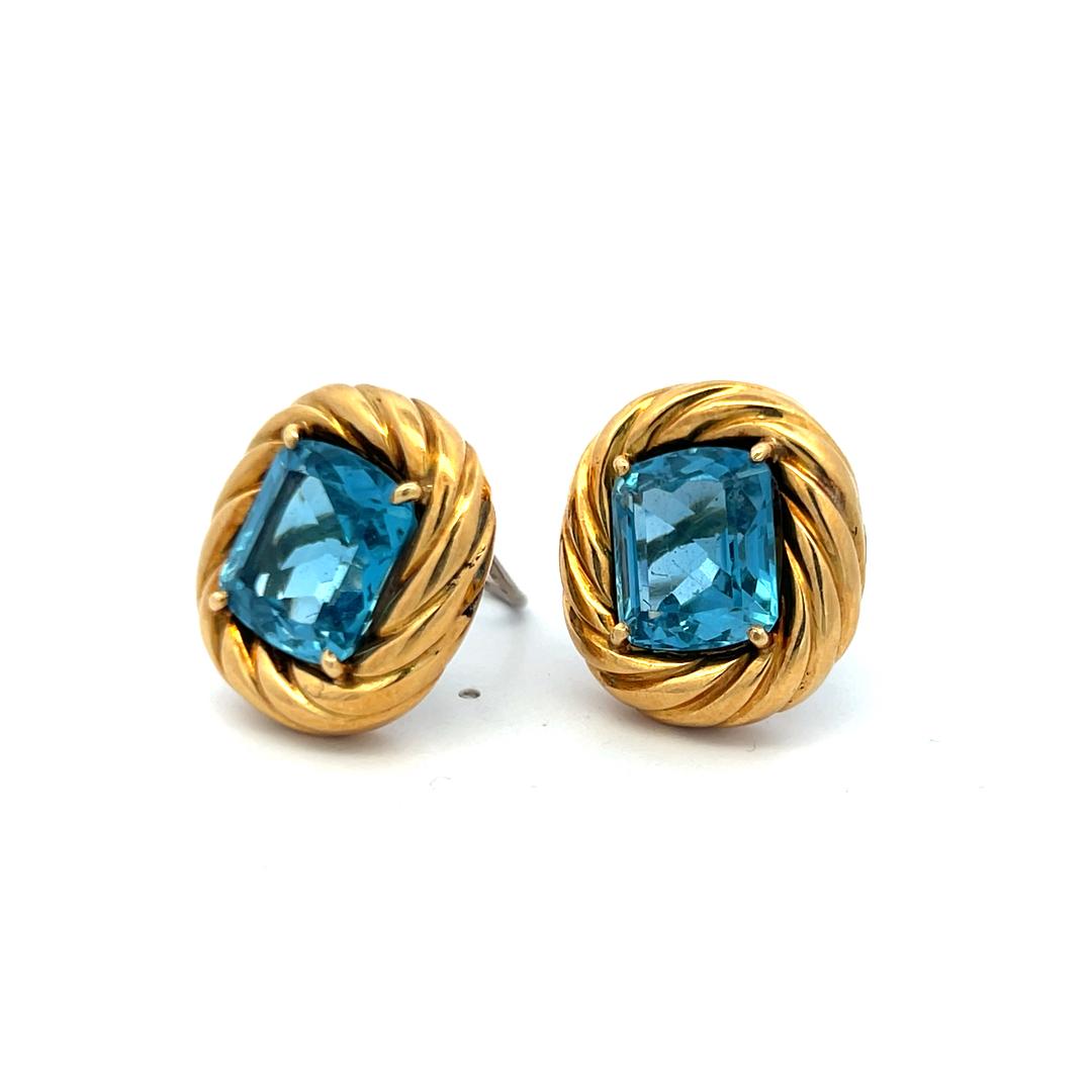 Vintage 18 Karat Yellow Gold Clip-On Earrings with 19.75 Carat Blue Topaz