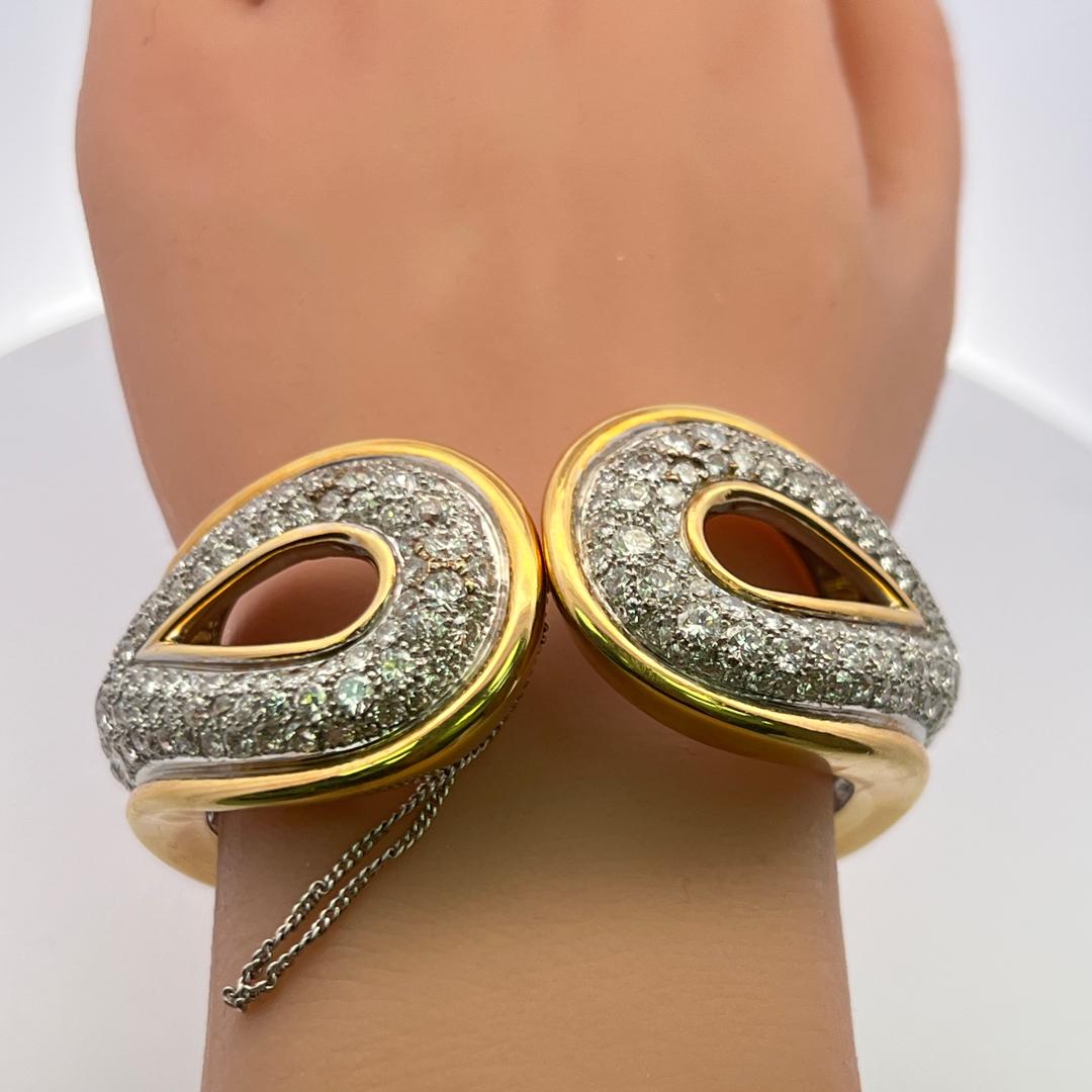 Vintage 18K Two Tone Gold Bangle Bracelet with 20.7 Carat Round G-VS Diamonds