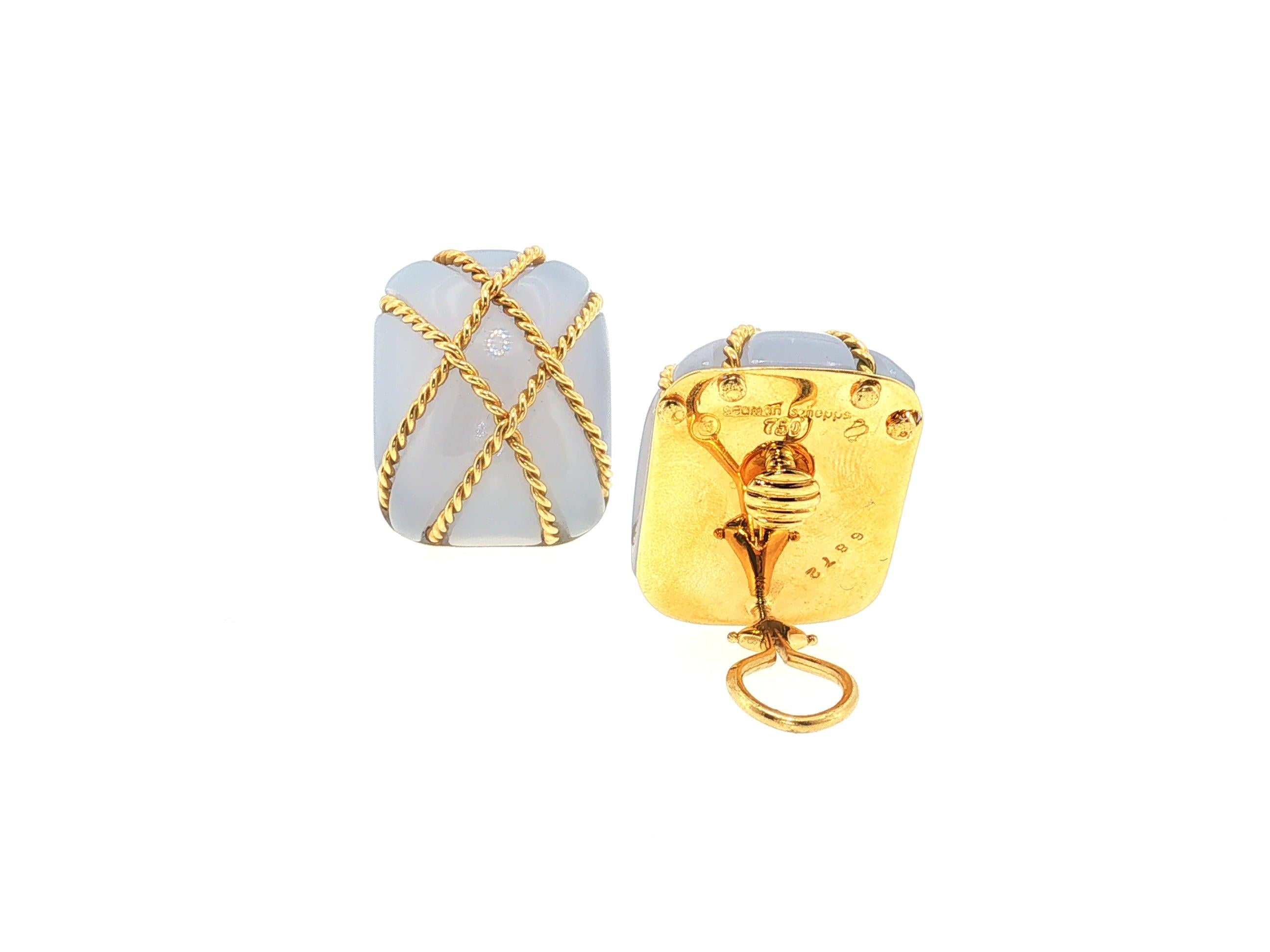 Seaman Schepps 18K Yellow Gold Clip On Earrings with 21.0x27.0mm Blue Chalcedony