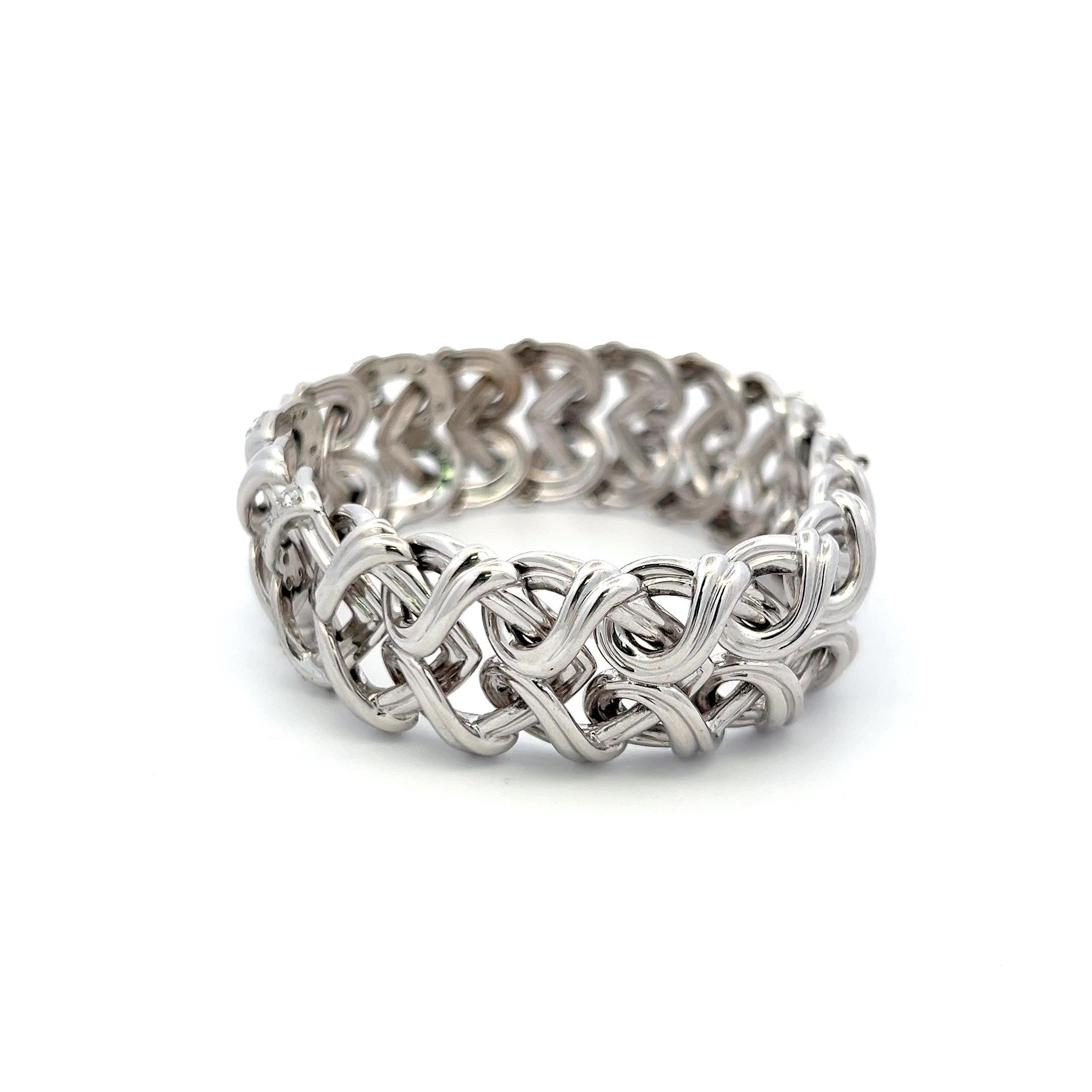 Verdura 18K White Gold Link Bracelet with 1.1 Carat Round F-VS Diamonds