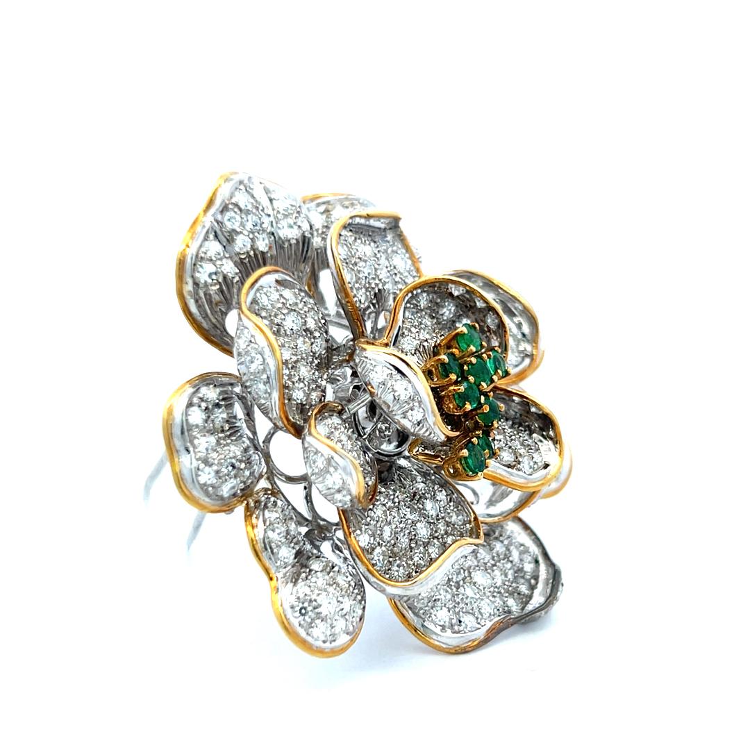 18K YG Floral Pin Brooch with 7.5 Carat Round Diamonds & 0.4 Carat Round Emerald