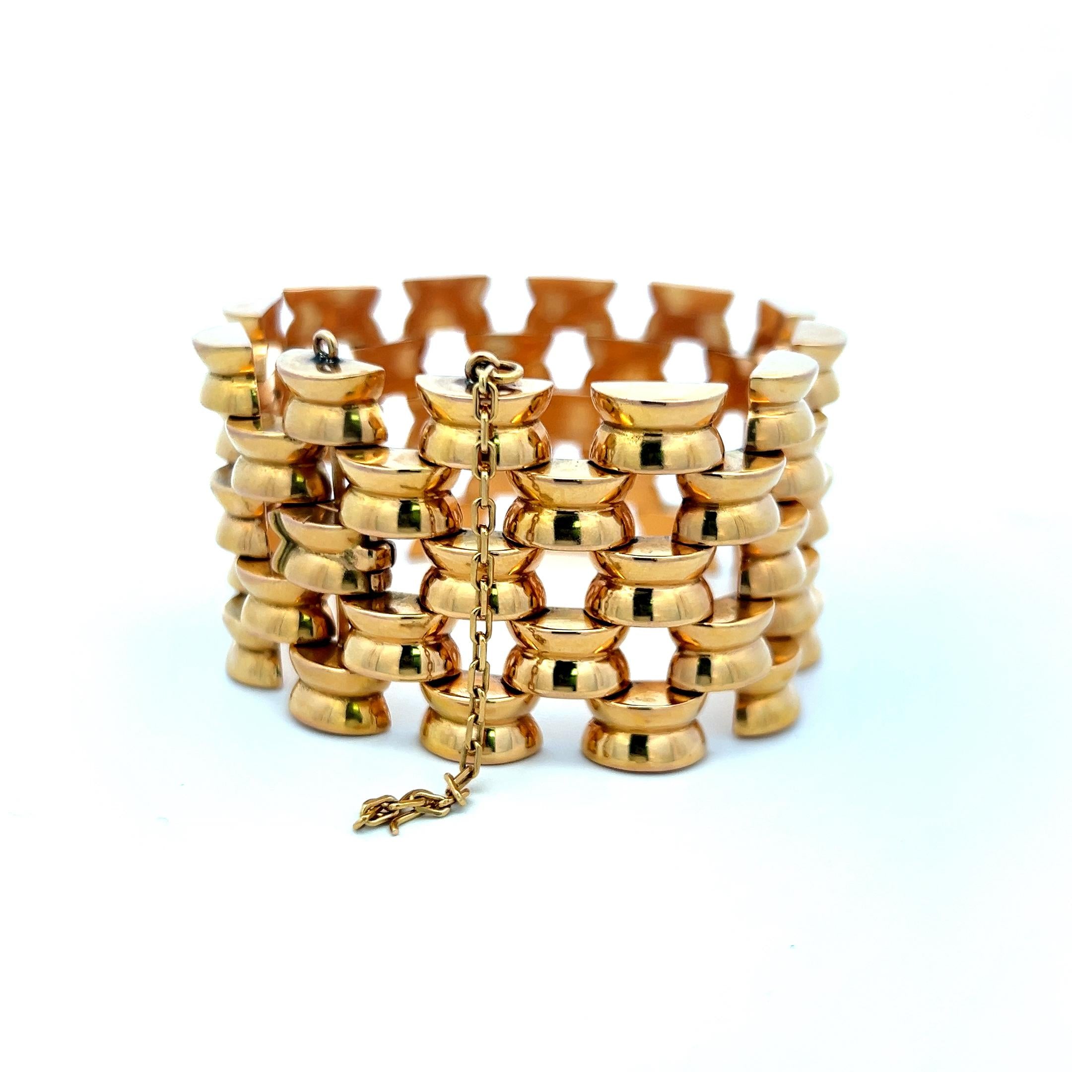Tiffany & Co Vintage Patterned Link Bracelet in 18 Karat Yellow Gold 83.80 Grams