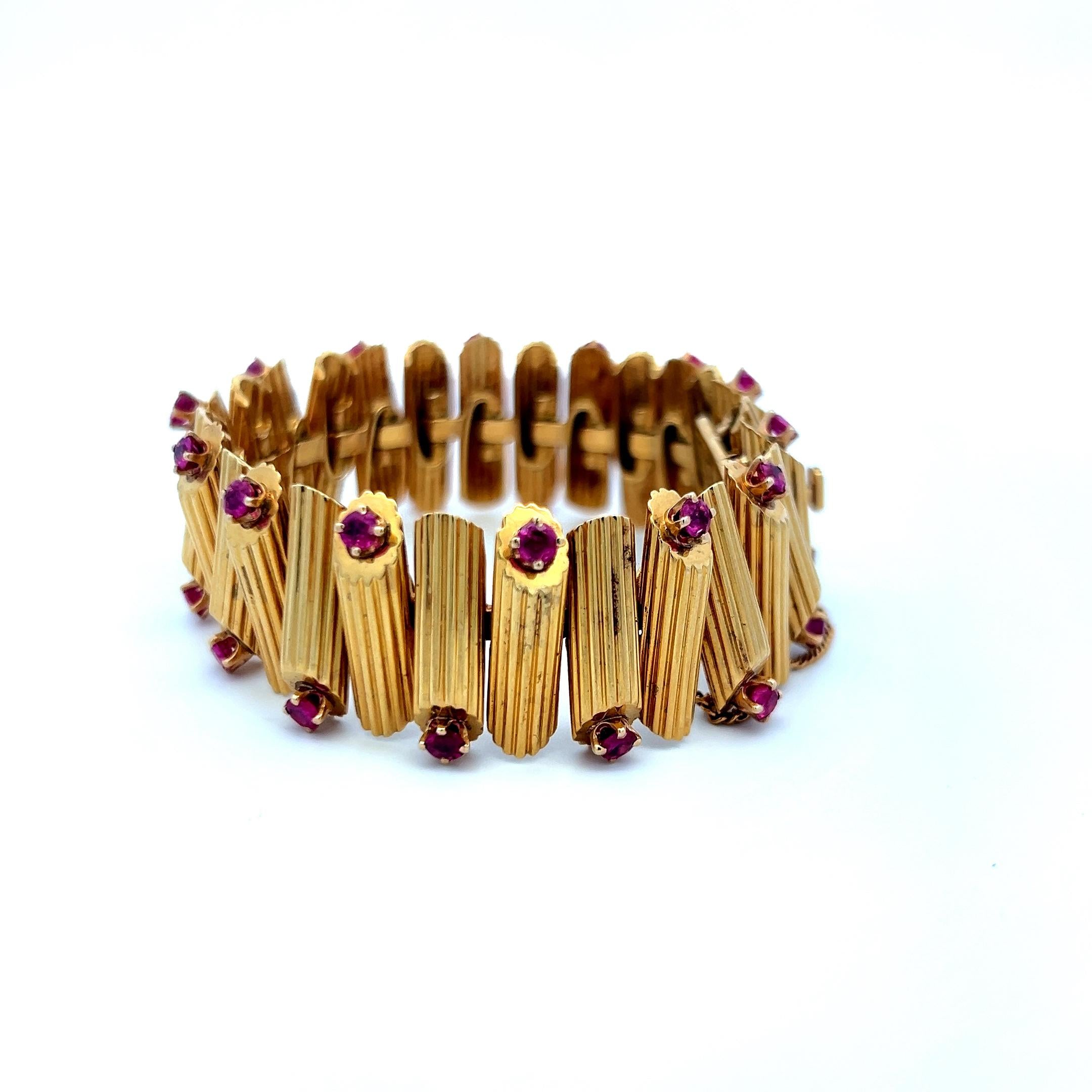 Cartier Vintage Link Bracelet with 2.8 Carat Ruby Gems in 18K Yellow Gold