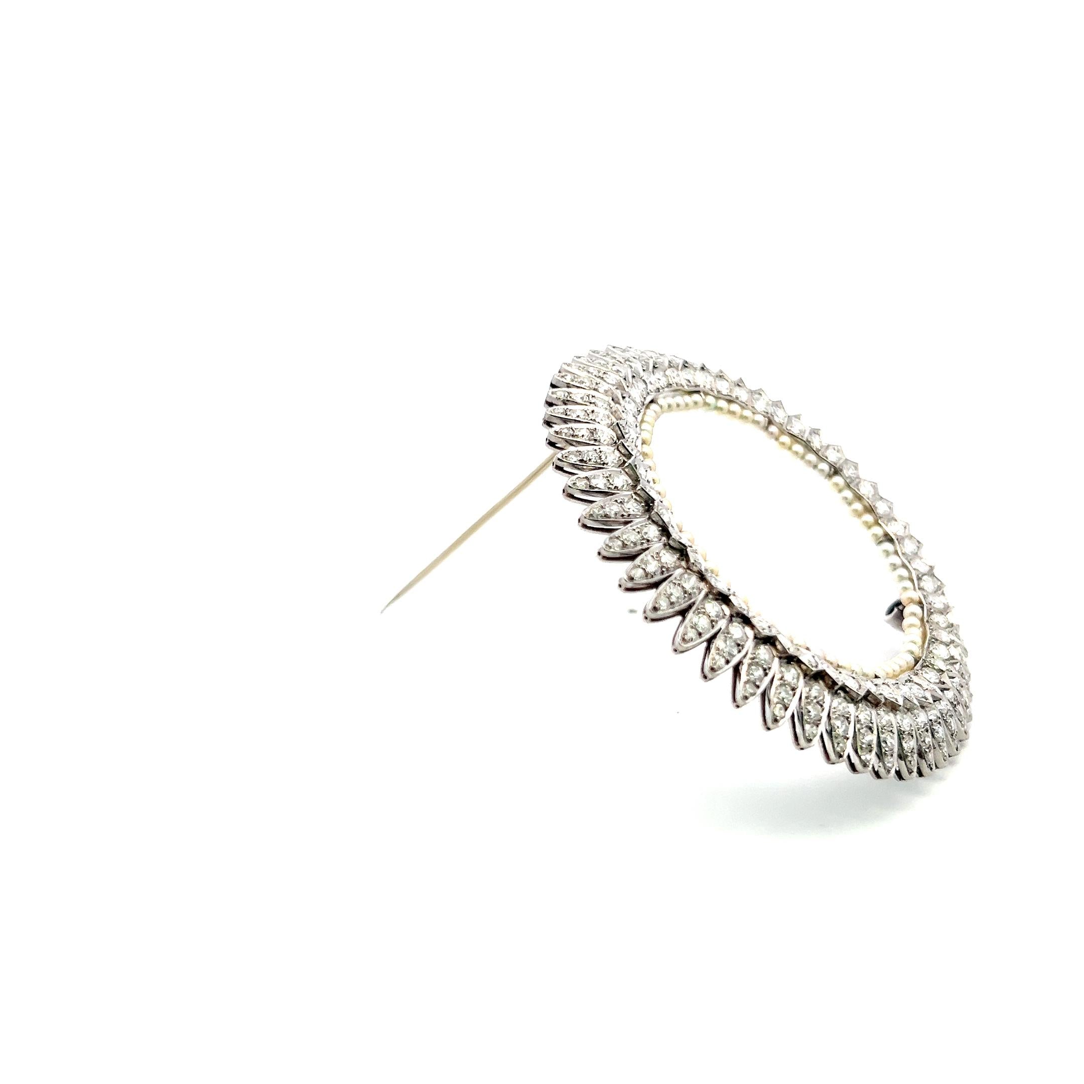 Platinum Pin Brooch & Hoop Earrings Set with 10.4 Ct H-VS Diamonds & Pearls